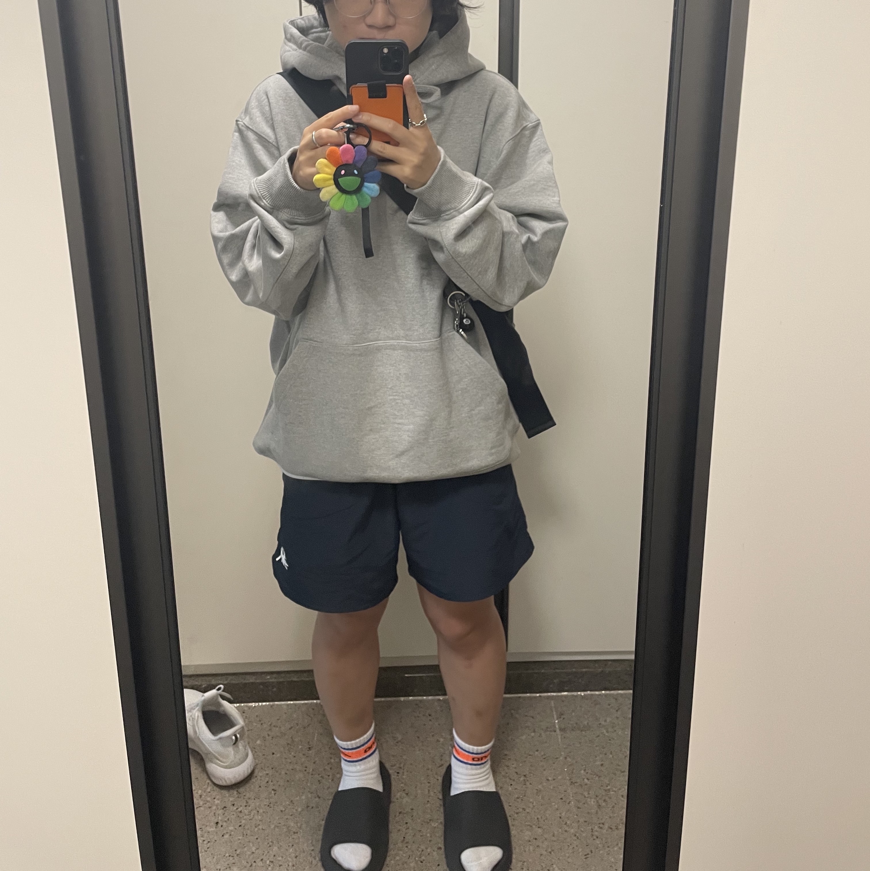Ader Error Sig; TRS/BL Tag Hoodie 01 Grey, Stussy Stock Water Shorts Navy 착용 스타일