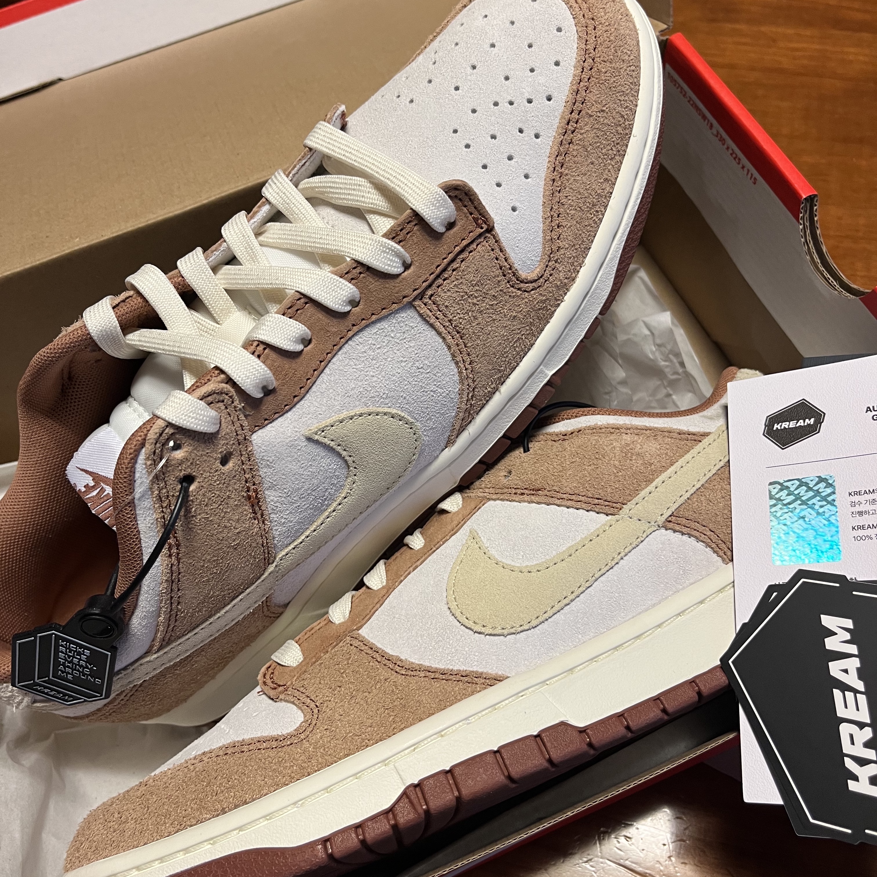 Nike Dunk Low Pro Premium Medium Curry 착용 스타일