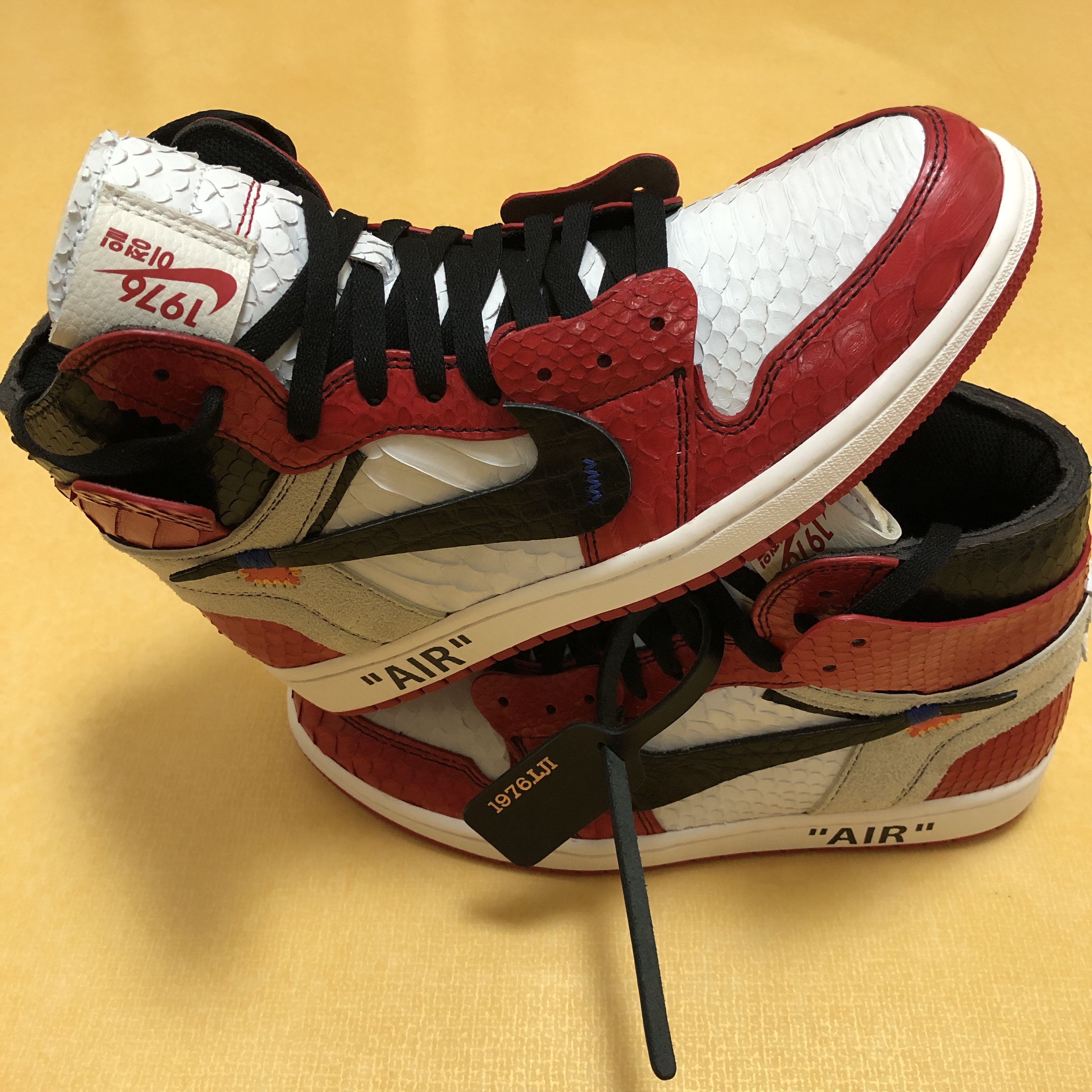 Jordan 1 x Off-White Retro High Chicago The Ten 착용 스타일 - 1