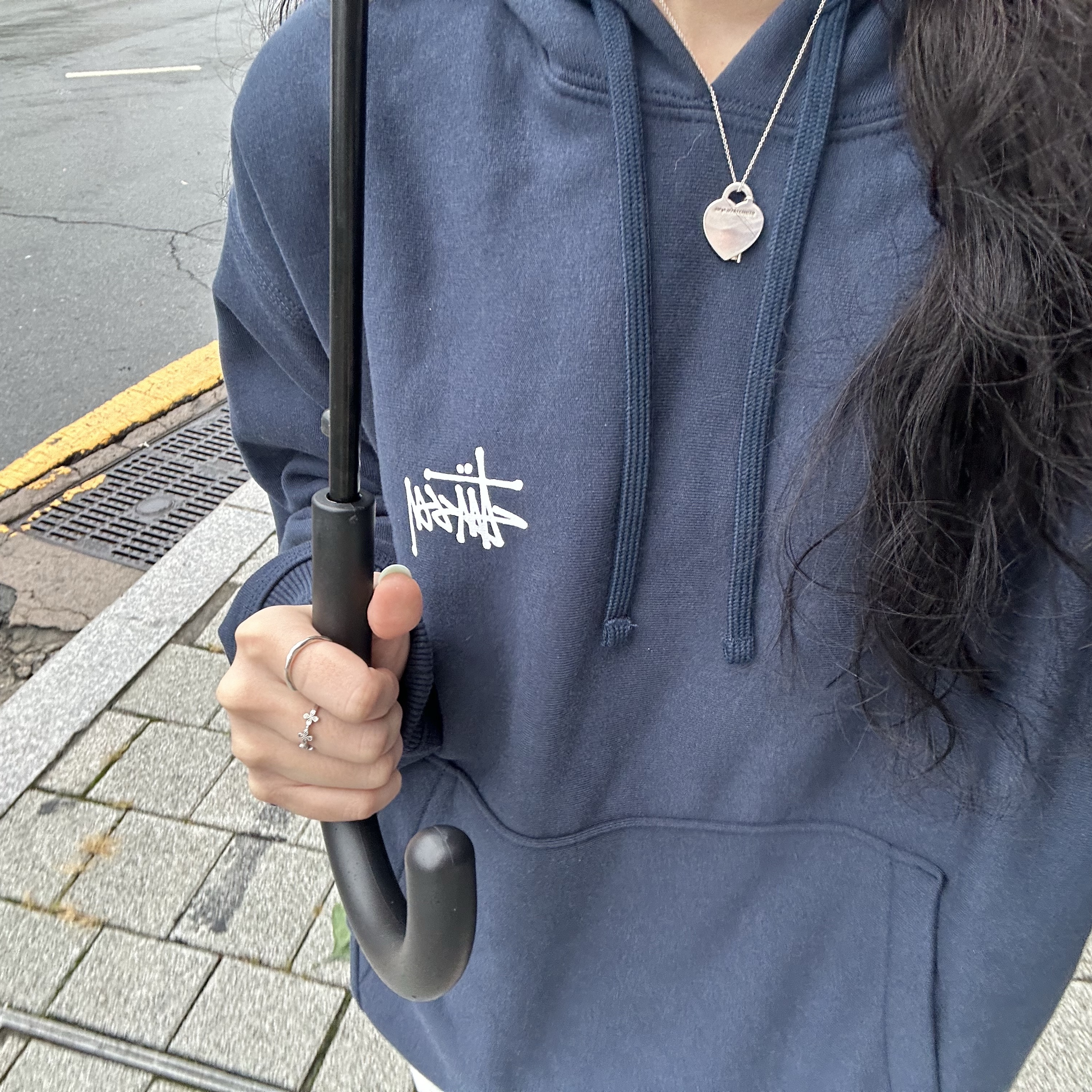 Stussy Basic Stussy Hoodie Navy 2023 착용 스타일