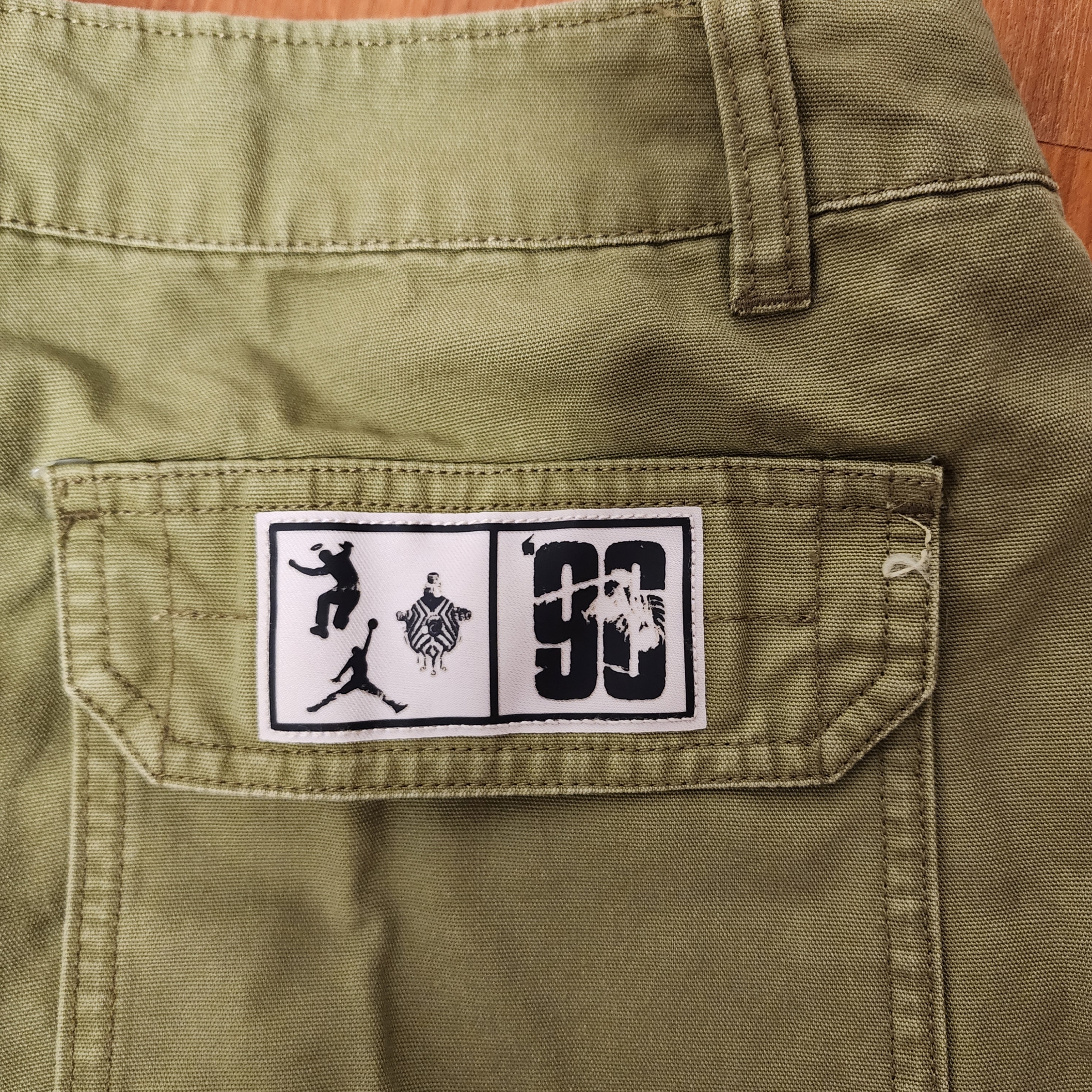 Jordan x Bephies Beauty Supply x Union Cargo Pants Pilgrim (FD4248-378) 착용 스타일 - 3