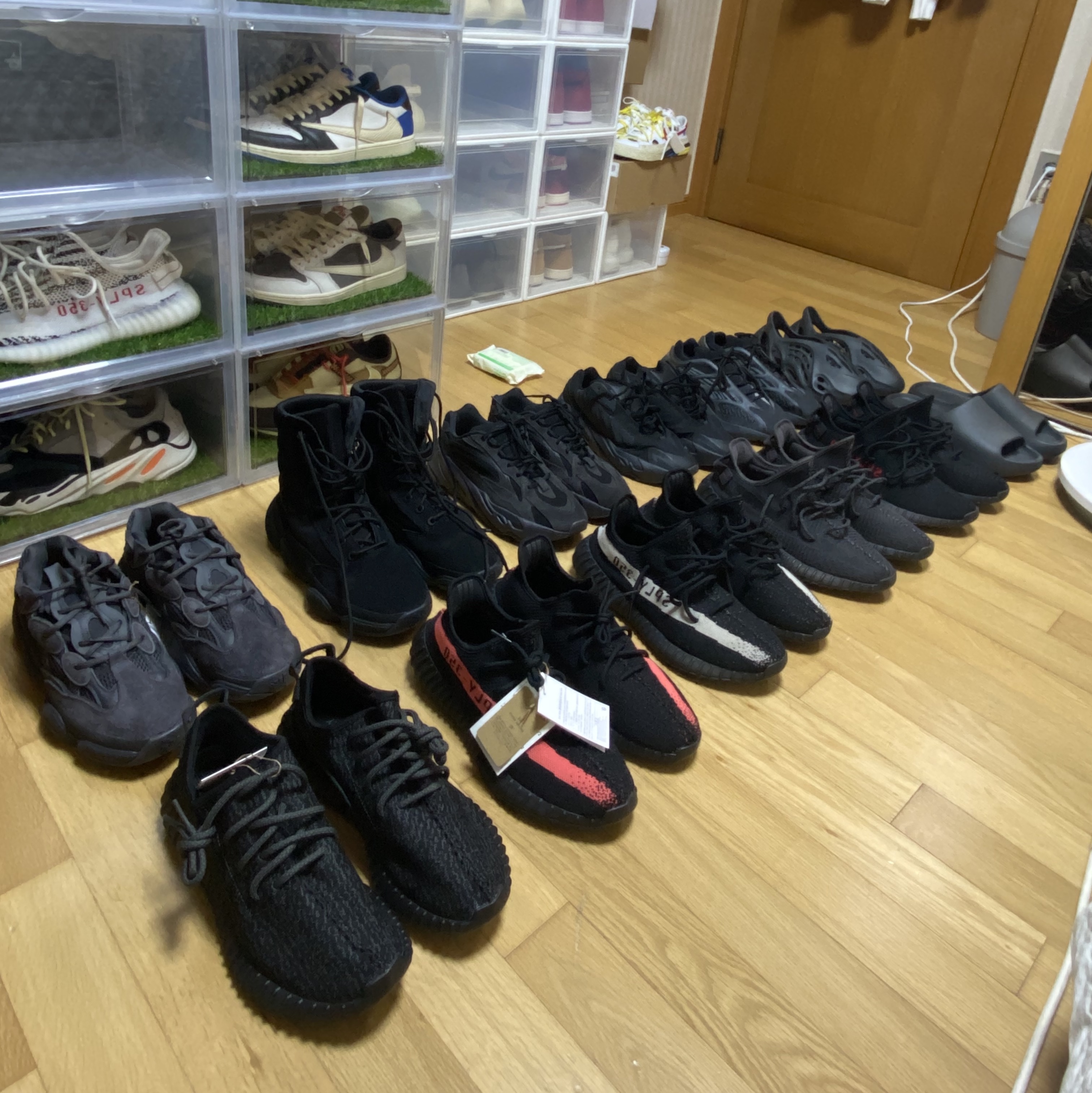 Adidas Yeezy 500 High Tactical Utility Black, Adidas Yeezy 500 Utility Black 2022/2023 착용 스타일