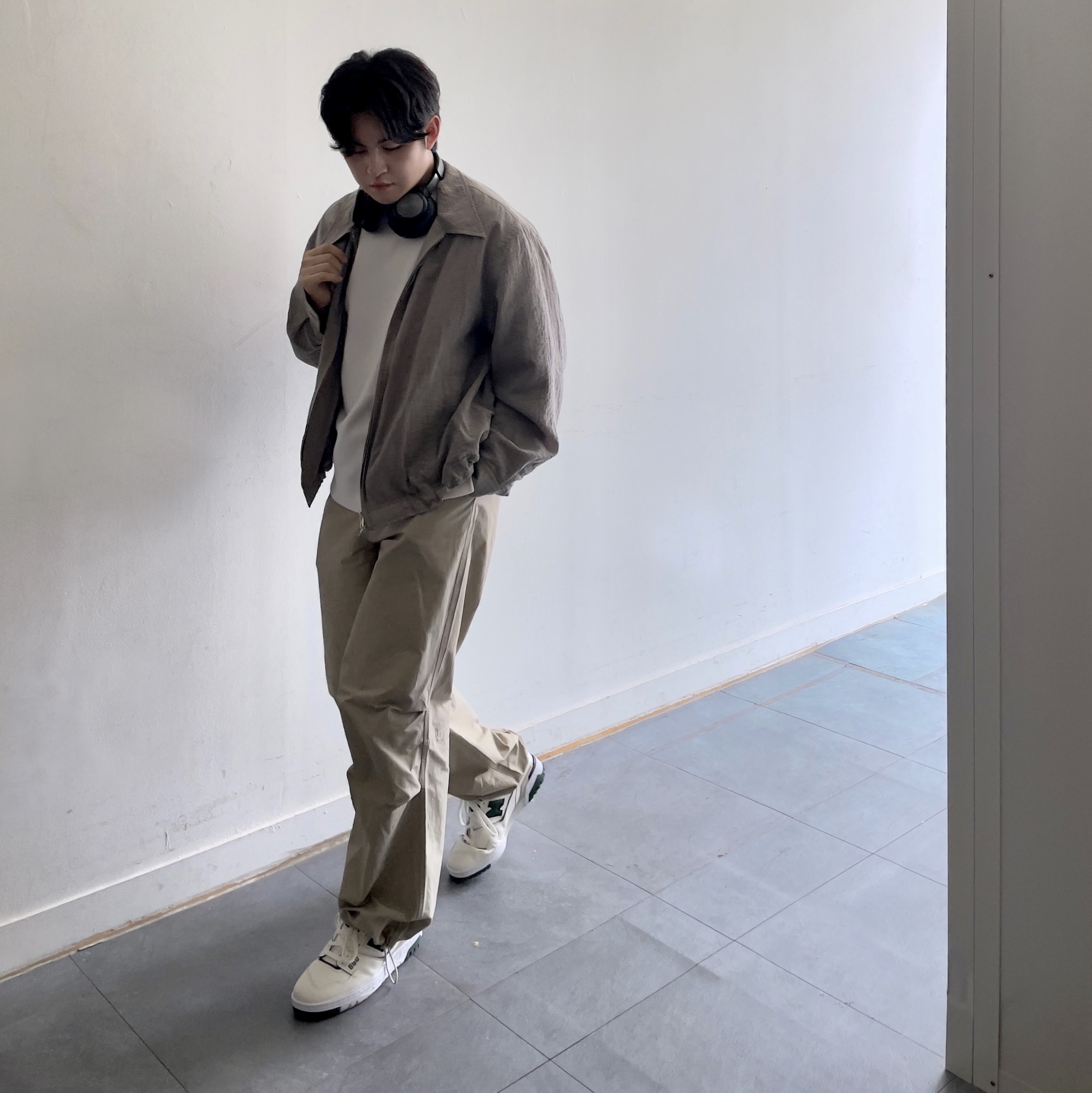 (W) New Balance 550 Sea Salt Green 착용 스타일