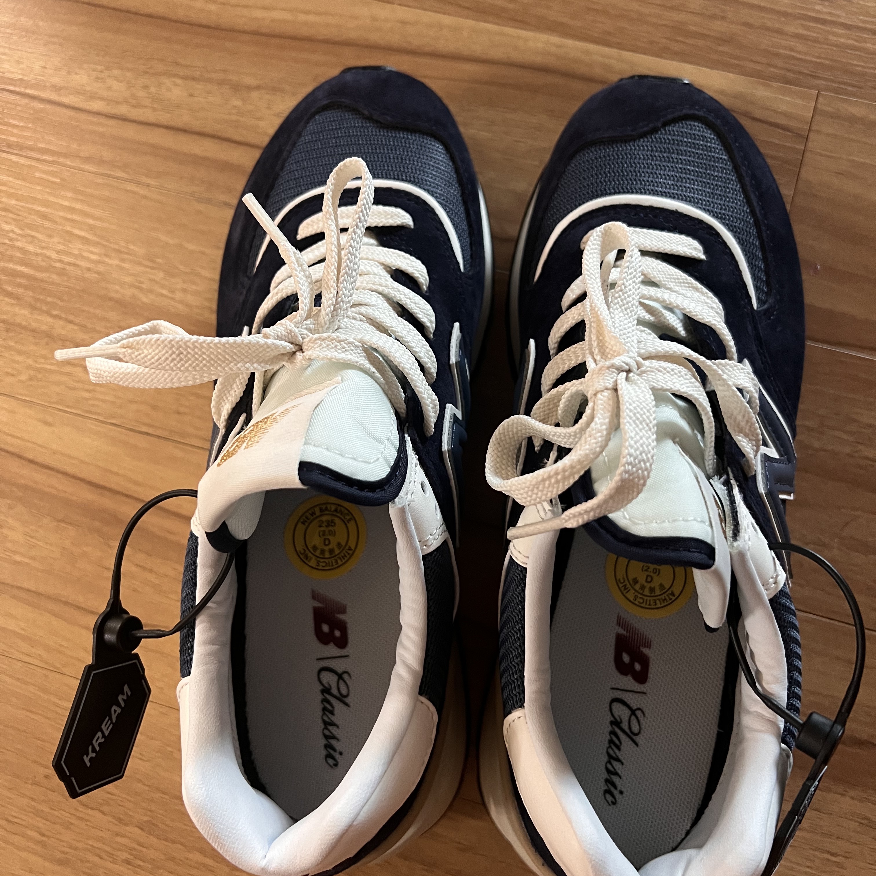 New Balance 574 Legacy Navy 착용 스타일