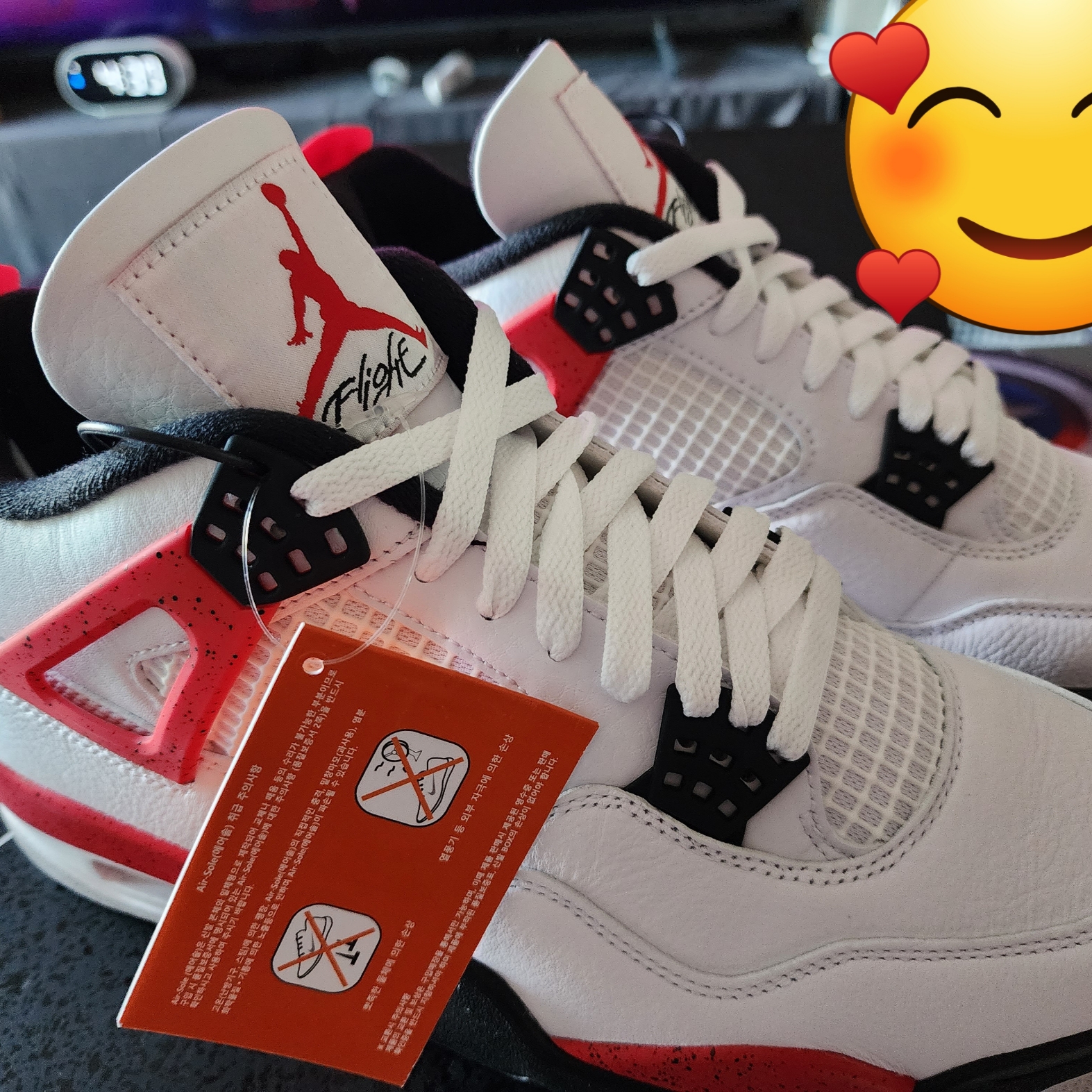 Jordan 4 Retro Red Cement 착용 스타일 - 3