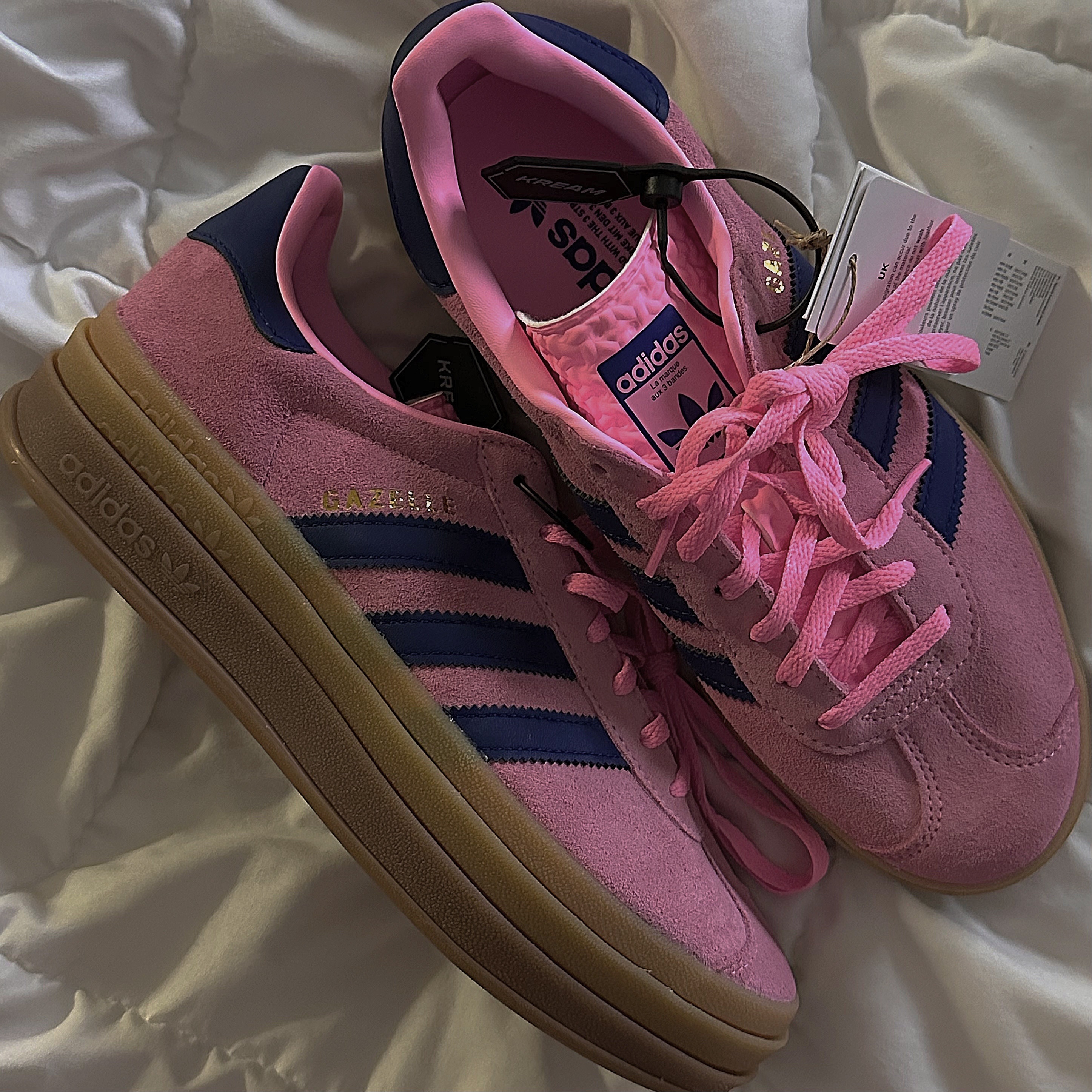 (W) Adidas Gazelle Bold Pink Glow Victory Blue 착용 스타일
