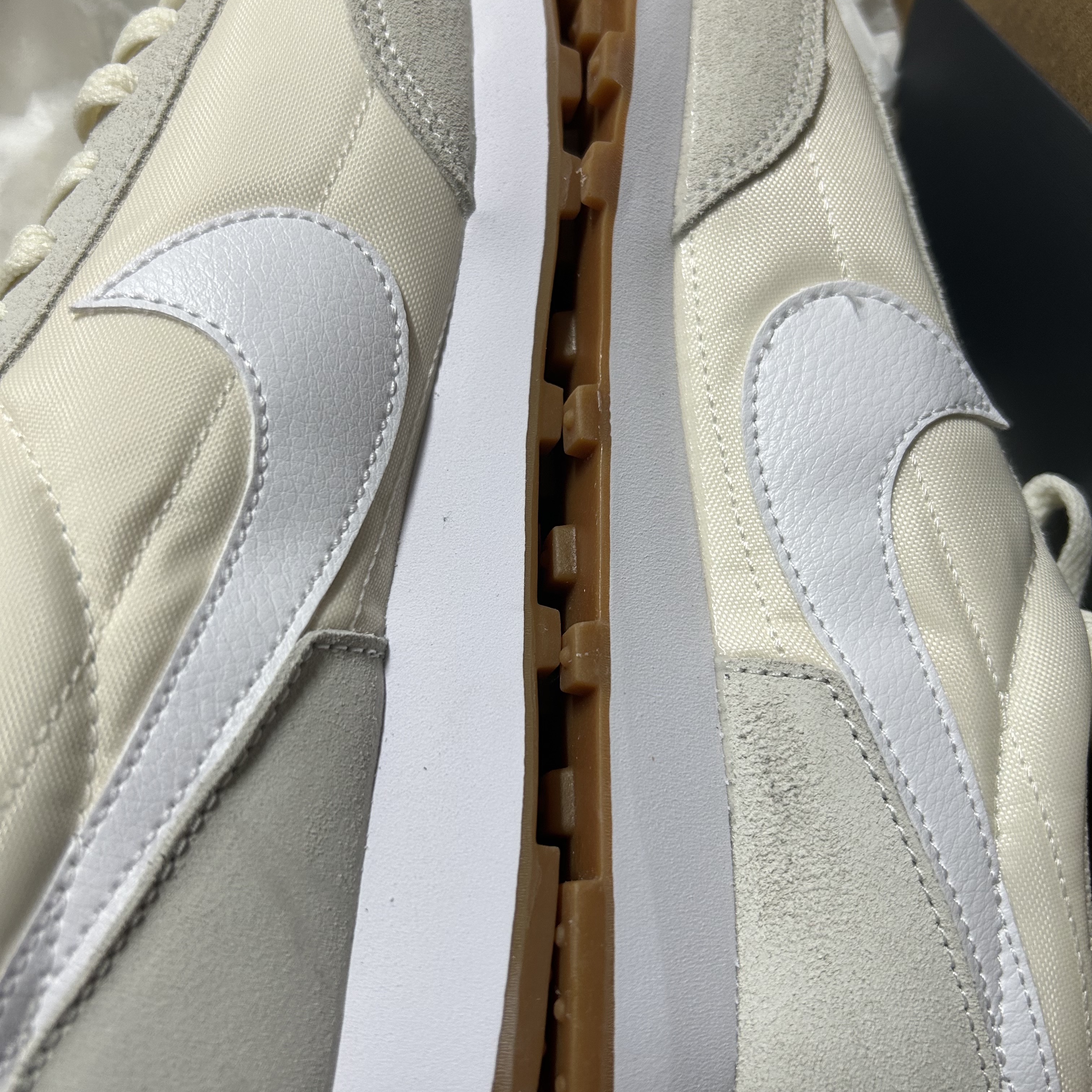 (W) Nike Daybreak Summit White 착용 스타일