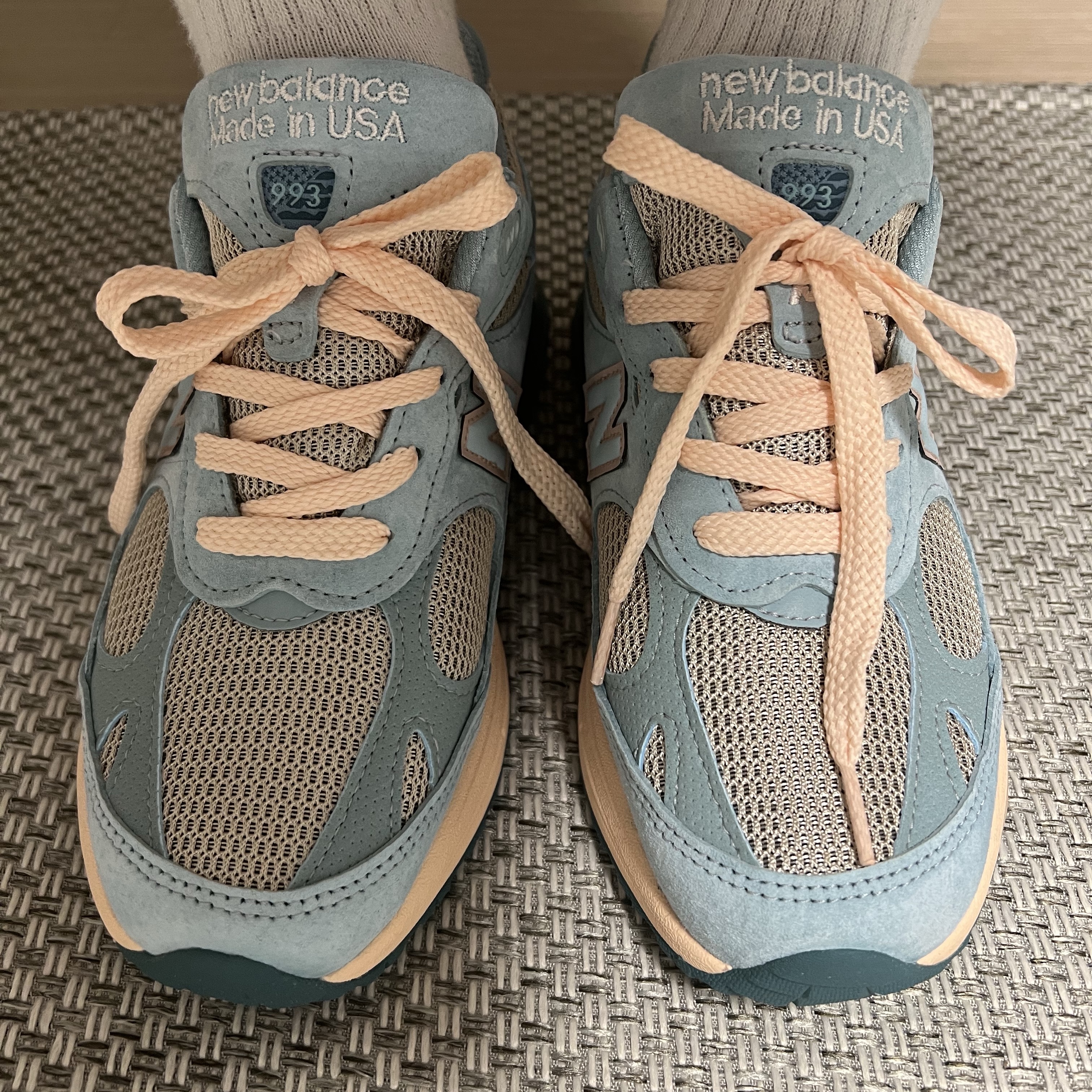 (W) New Balance x Joe Freshgoods 993 Made in USA Arctic Blue 착용 스타일 - 4
