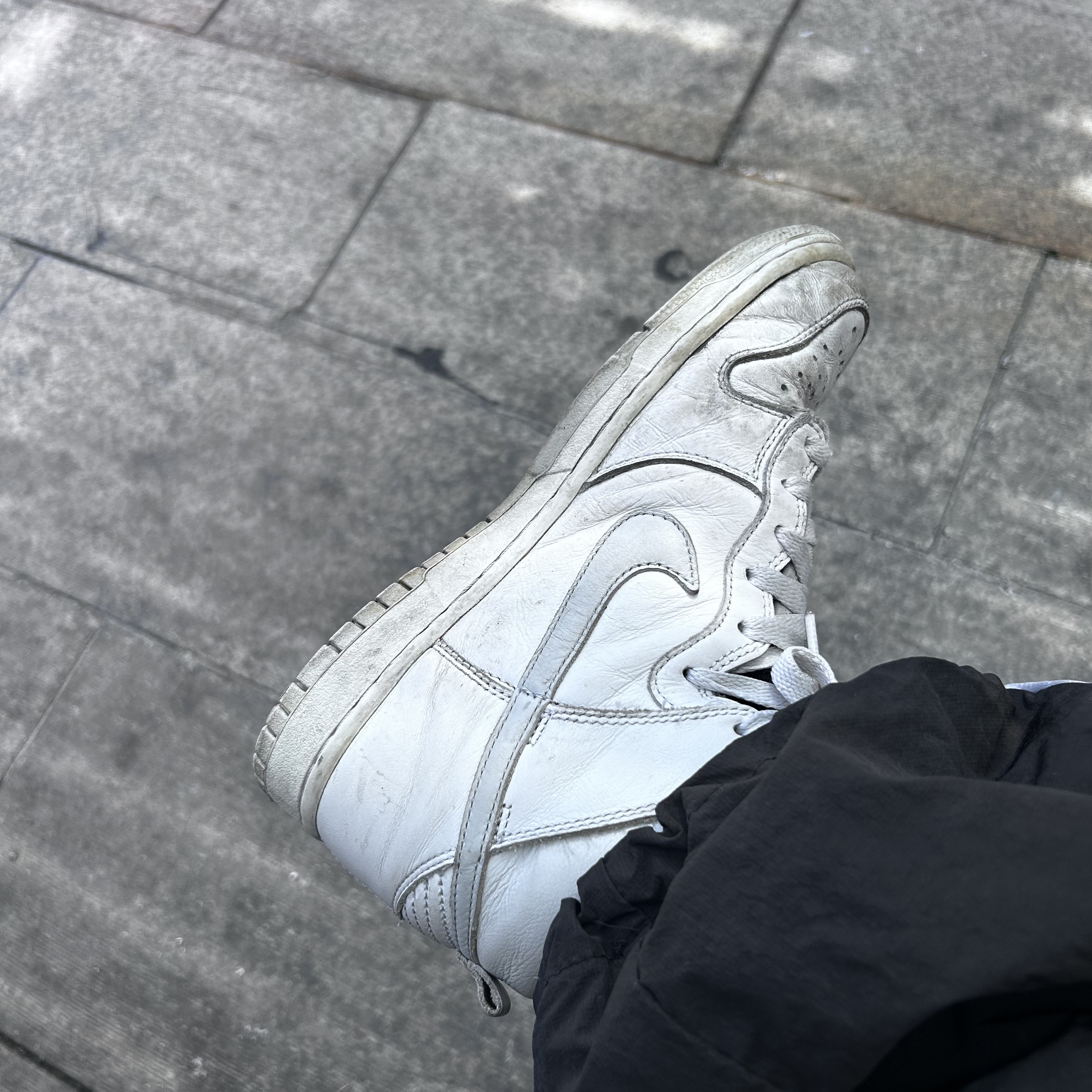 Nike Dunk High SP Pure Platinum 착용 스타일