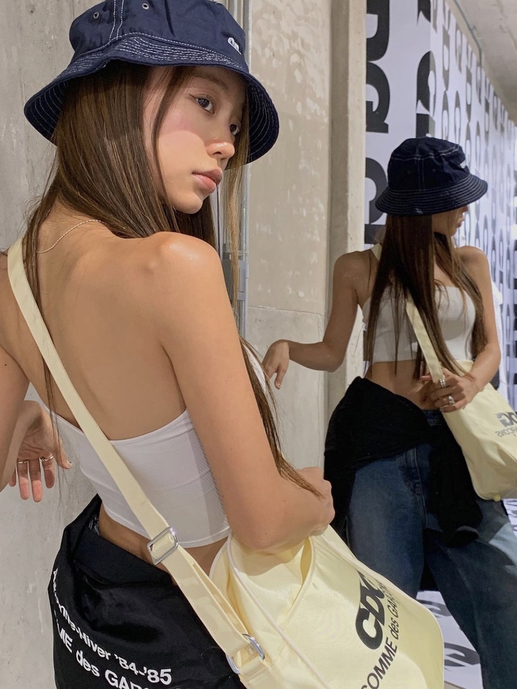CDG Garment Dyed Hat Black, CDG Shoulder Bag Ivory 착용 스타일