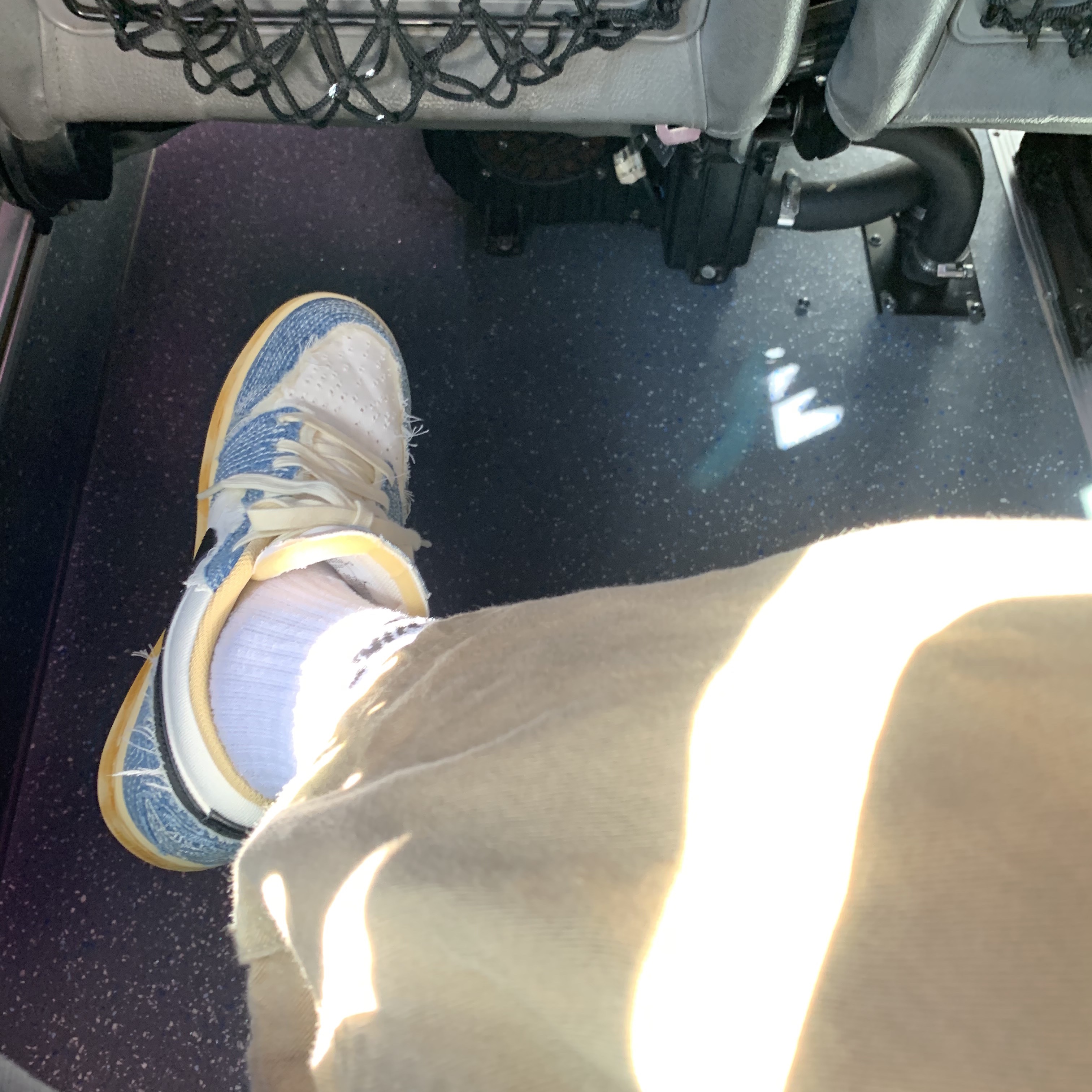 Jordan 1 Low World Make Japan 착용 스타일