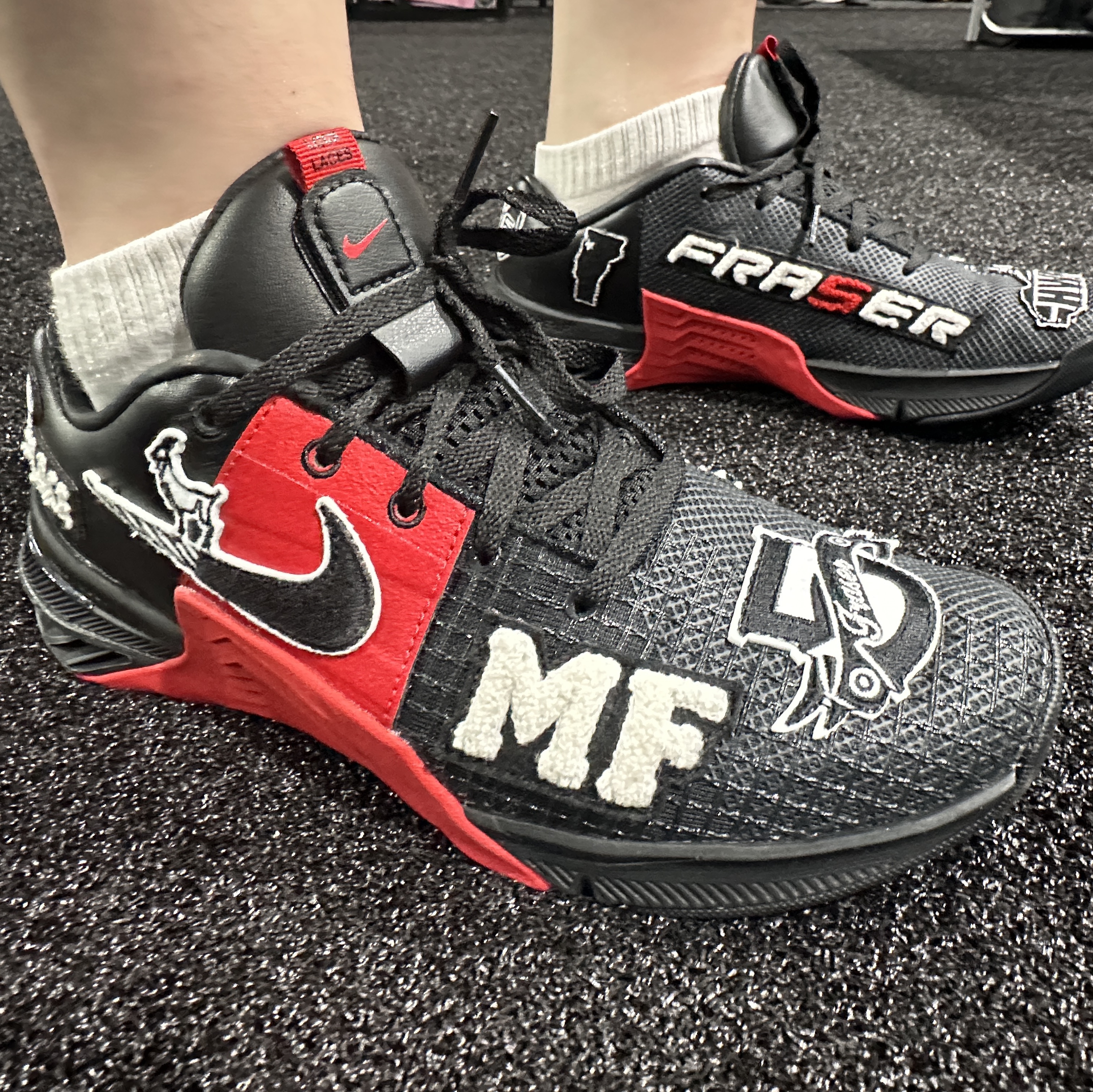 Nike Metcon 8 MF Black Dark Smoke Grey 착용 스타일