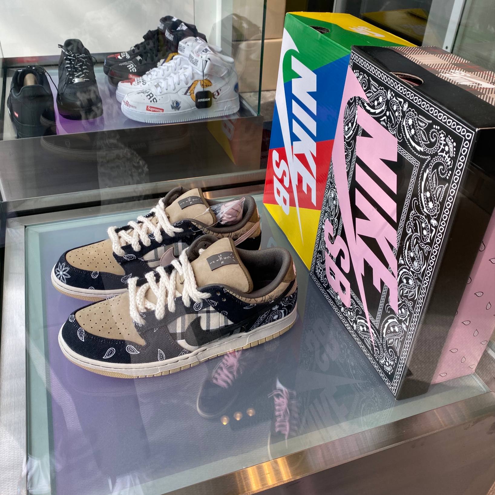 Nike x Travis Scott SB Dunk Low (Special Box) 착용 스타일