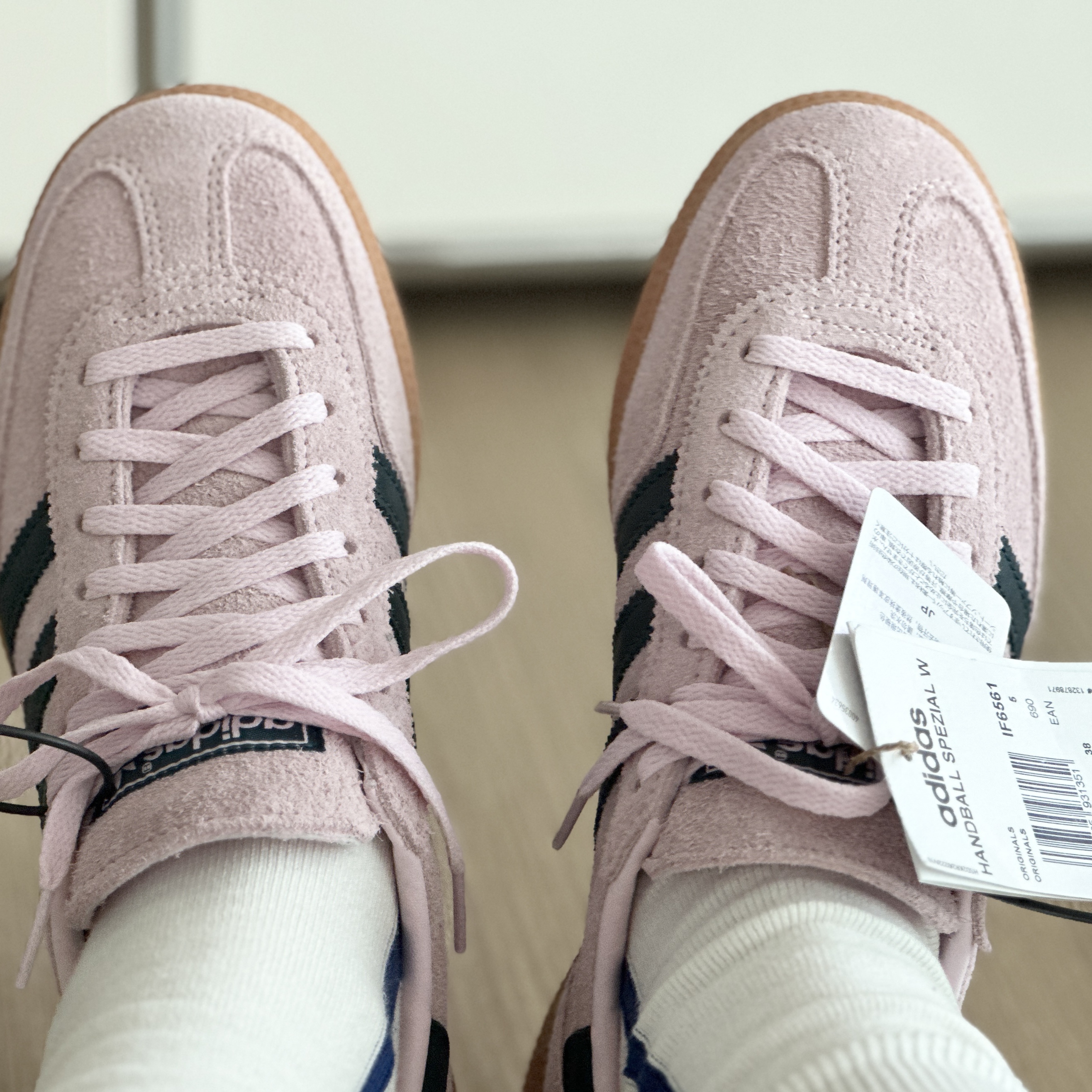 (W) Adidas Spezial Handball Clear Pink 착용 스타일