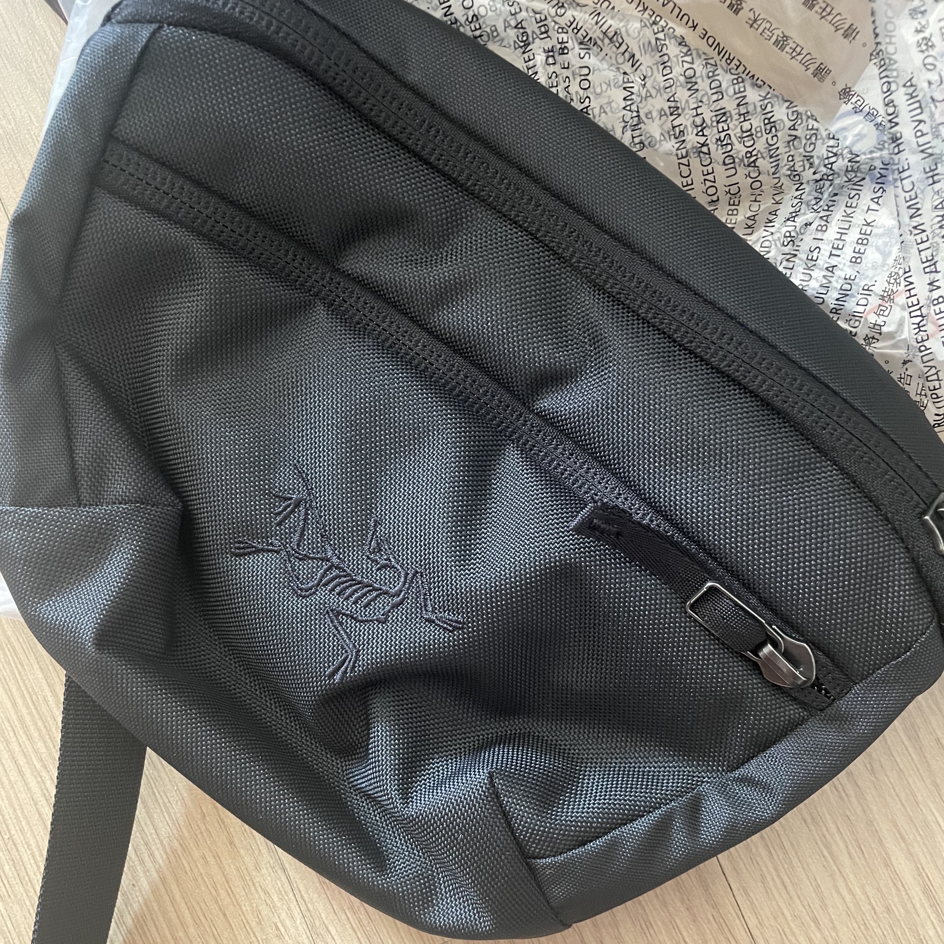 Arc'teryx Mantis 1 Waistpack Black II 착용 스타일