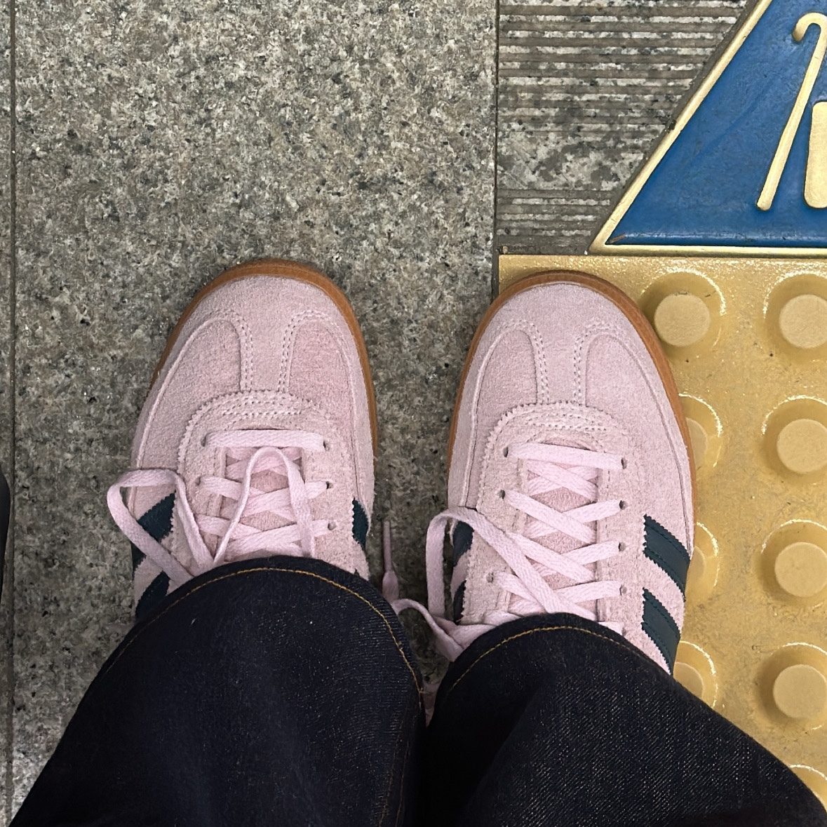 (W) Adidas Spezial Handball Clear Pink 착용 스타일