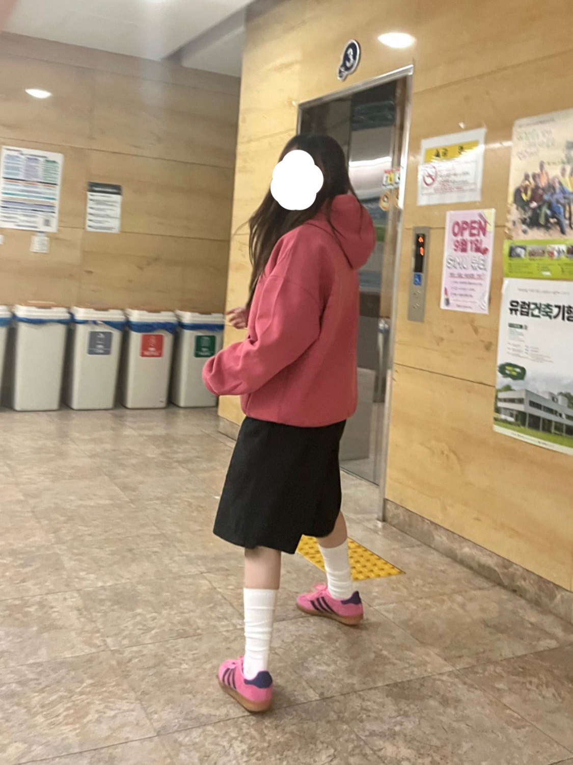 (W) Adidas Gazelle Indoor Bliss Pink 착용 스타일 - 2