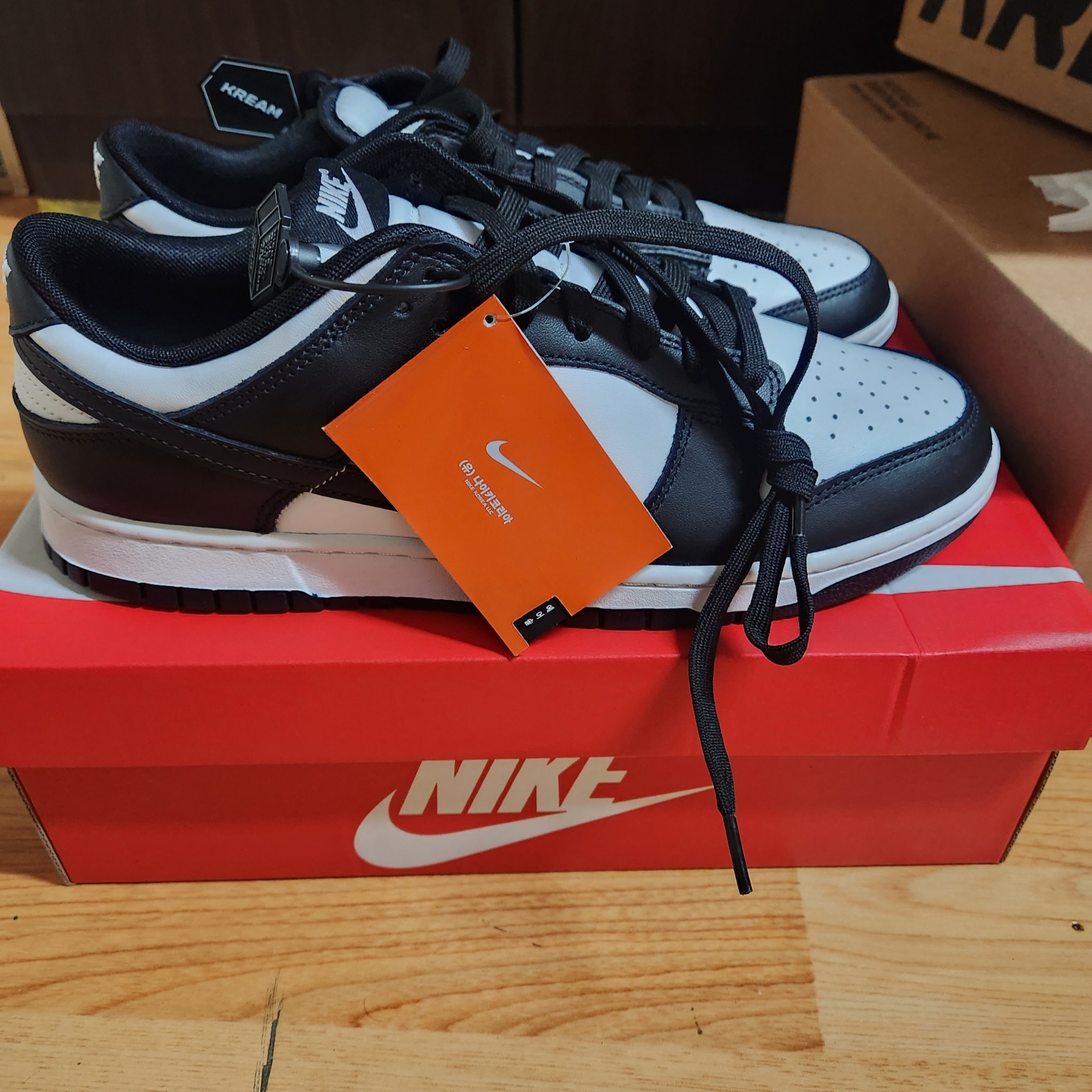 Nike Dunk Low Retro Black 착용 스타일 - 1
