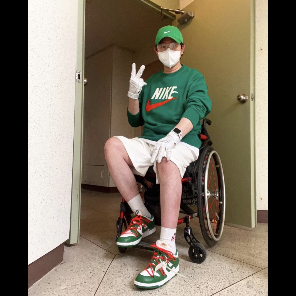 Nike x Off-White Dunk Low Pine Green, Supreme x Franklin CFX Pro Batting Gloves White - 22SS 착용 스타일