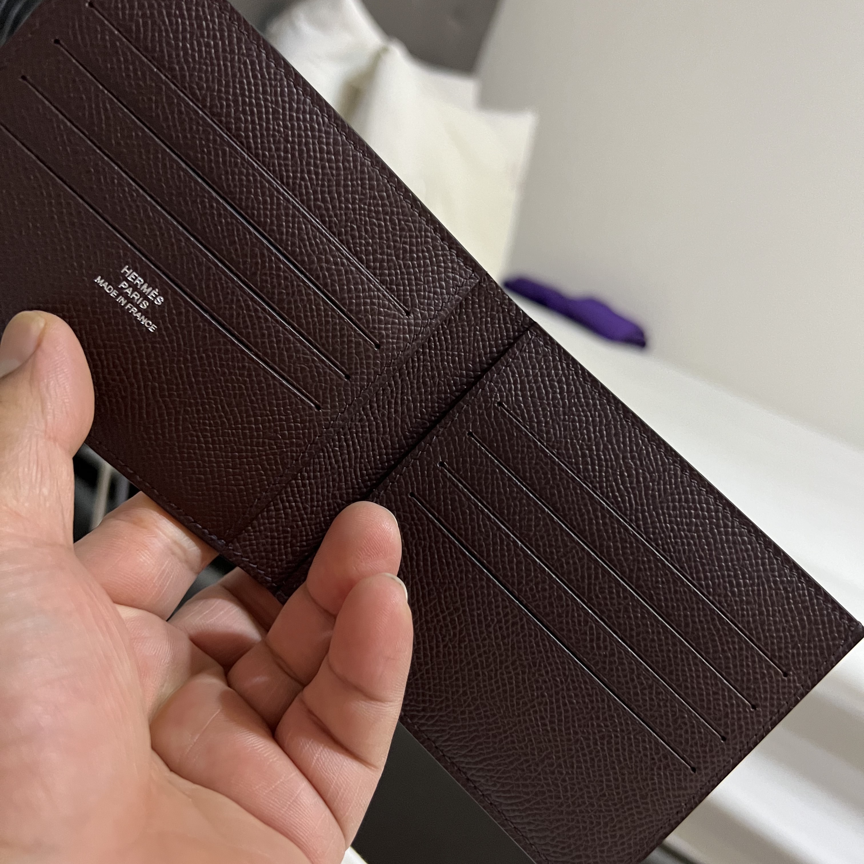 Hermes Citizen Twill Compact Wallet Epsom & Rouge Sellier Bleu de France Saphir 착용 스타일 - 3