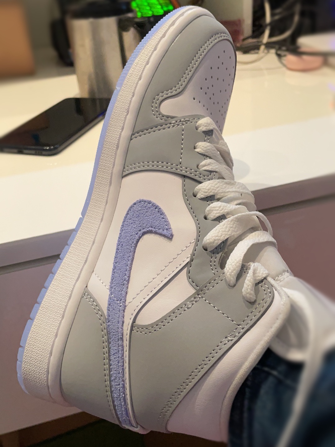 (W) Jordan 1 Mid Wolf Grey 착용 스타일