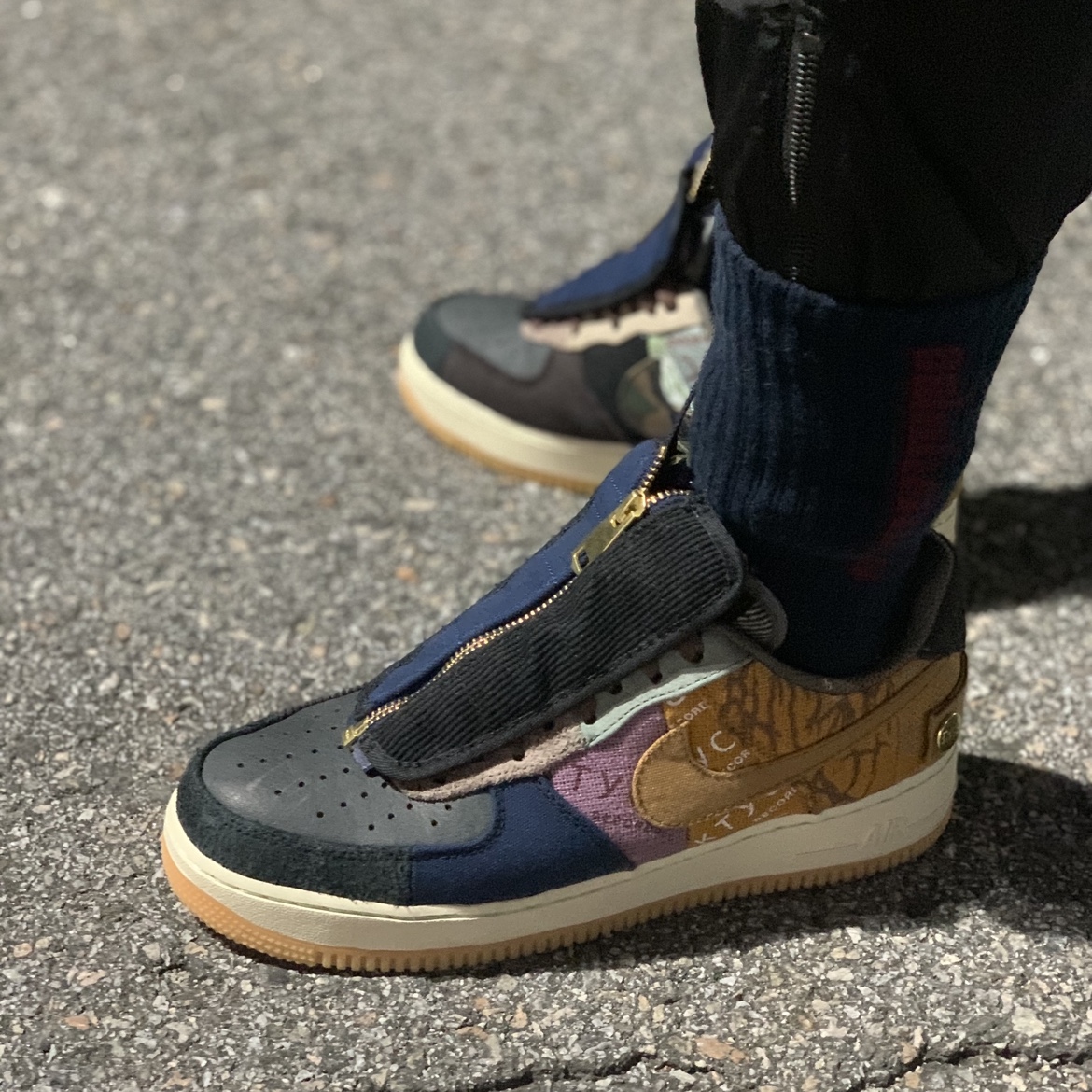 Nike x Travis Scott Air Force 1 Low Cactus Jack 착용 스타일