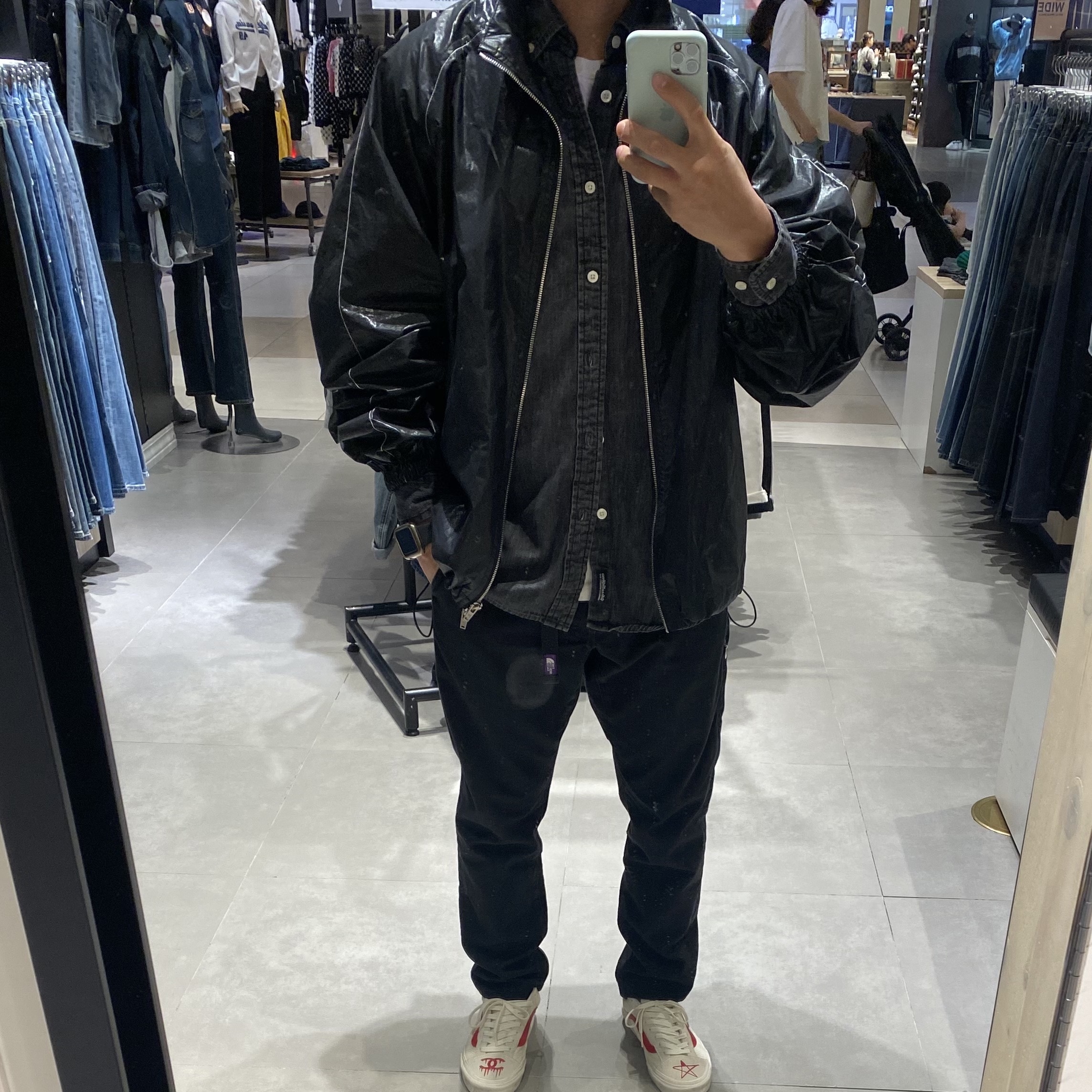 (W) Matin Kim Logo Coating Jumper Black, The North Face Purple Label Chino Wide Tapered Field Pants Black 착용 스타일 - 2