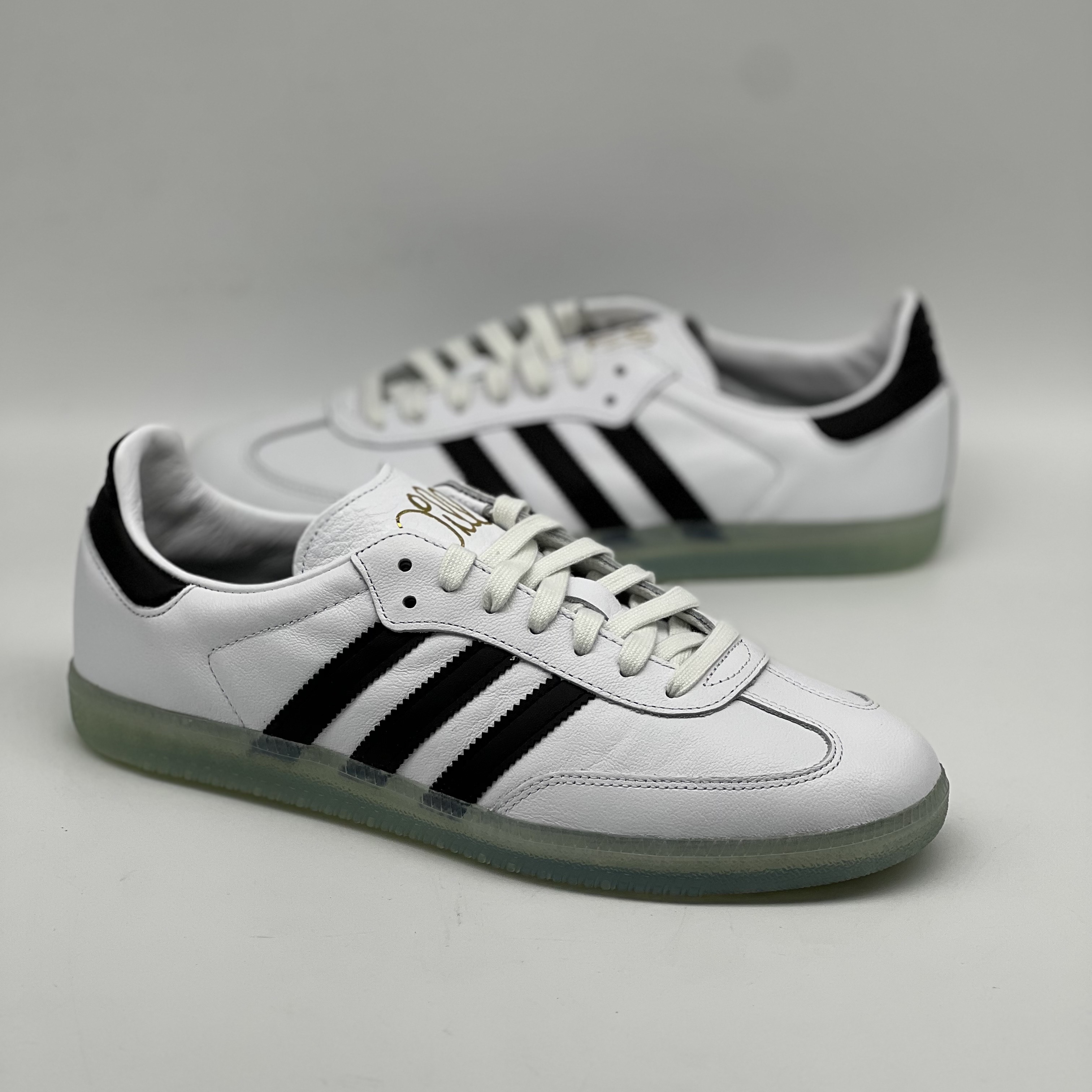 Adidas x Dill Samba White Black 착용 스타일 - 2