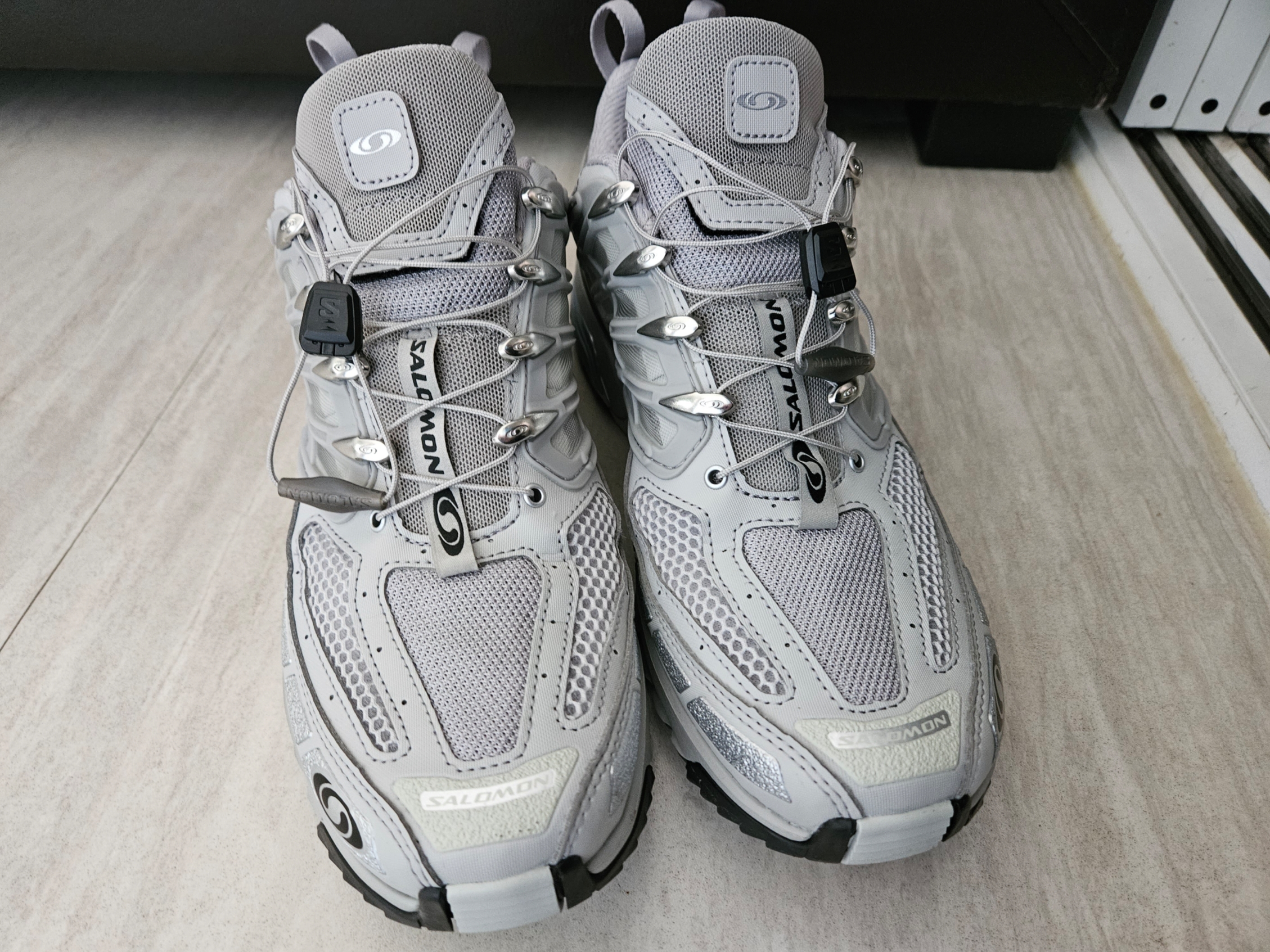 Salomon ACS Pro Metal Ghost 착용 스타일 - 2