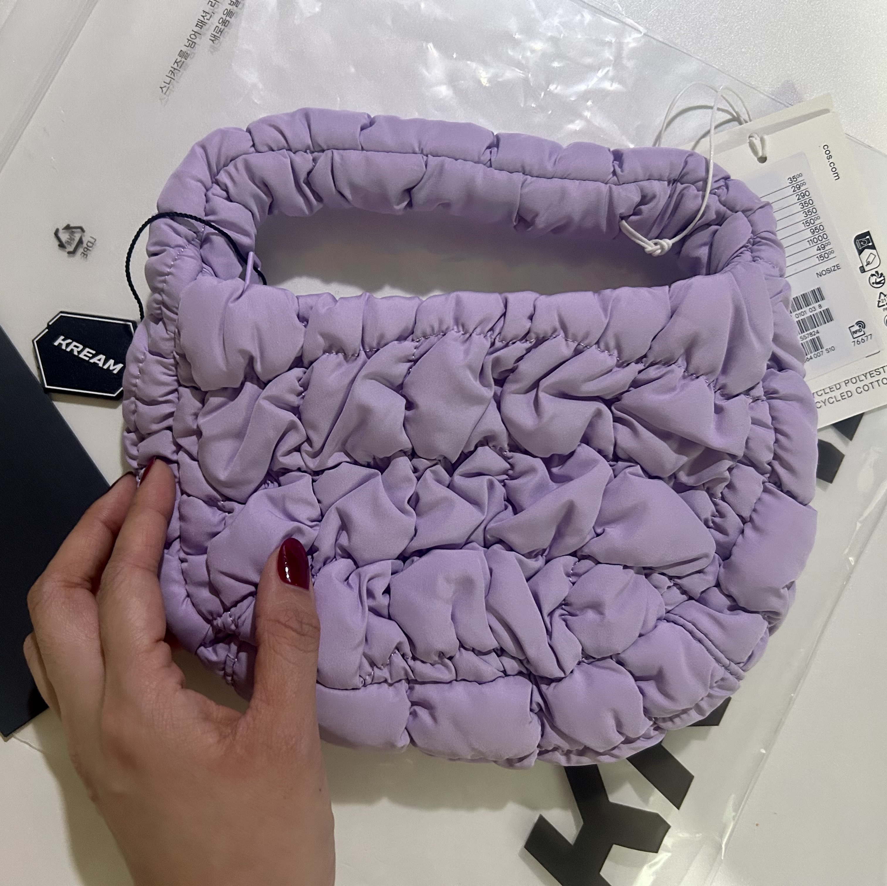 COS Quilted Micro Bag Purple 착용 스타일
