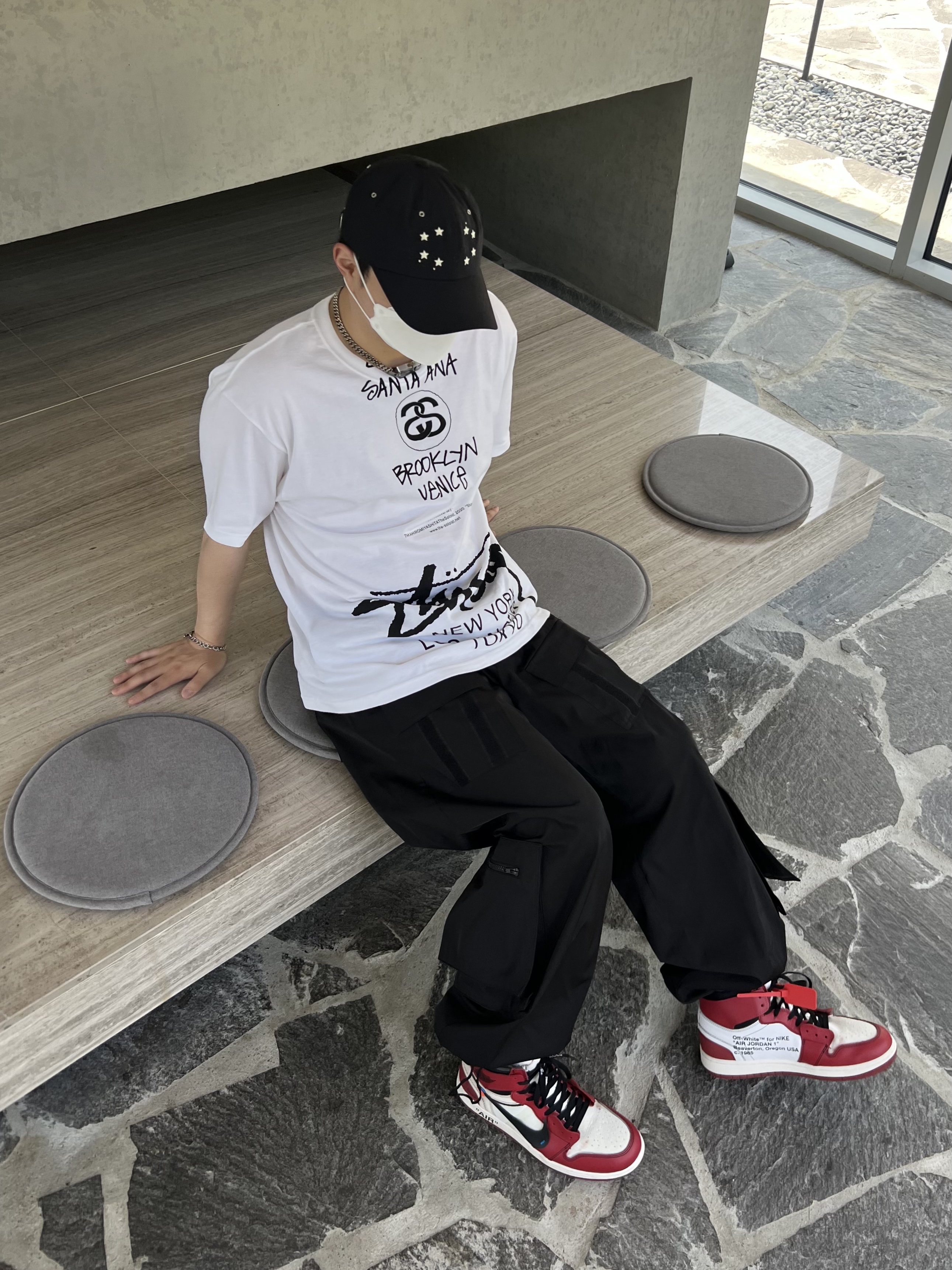 Jordan 1 x Off-White Retro High Chicago The Ten 착용 스타일