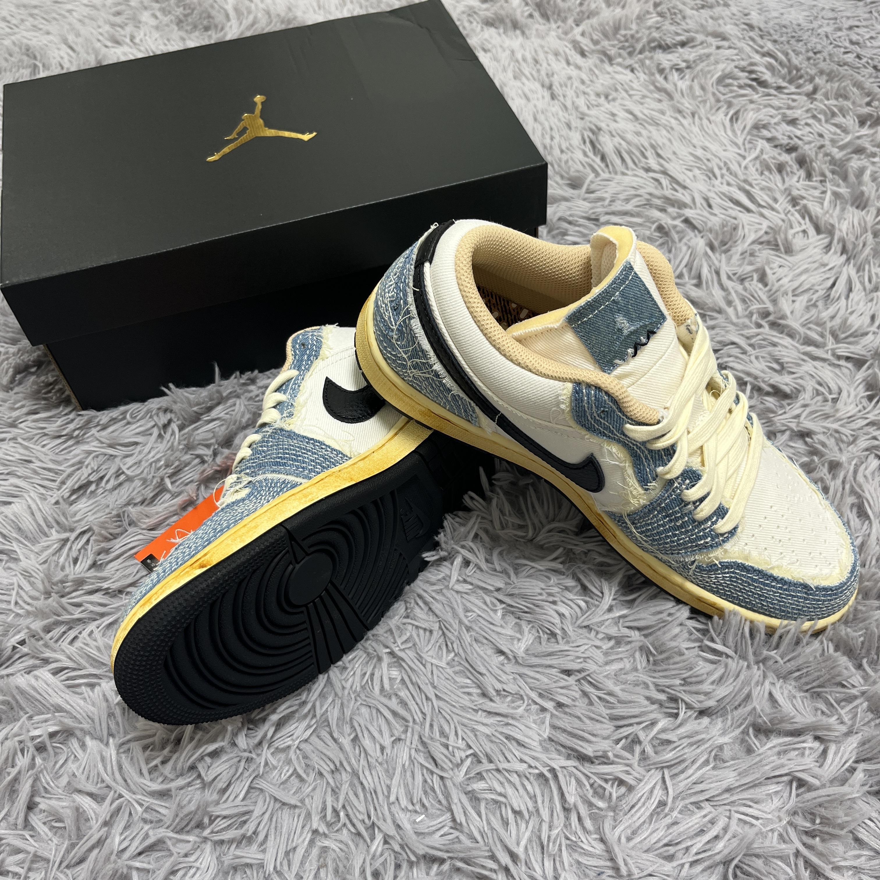 Jordan 1 Low World Make Japan 착용 스타일 - 3