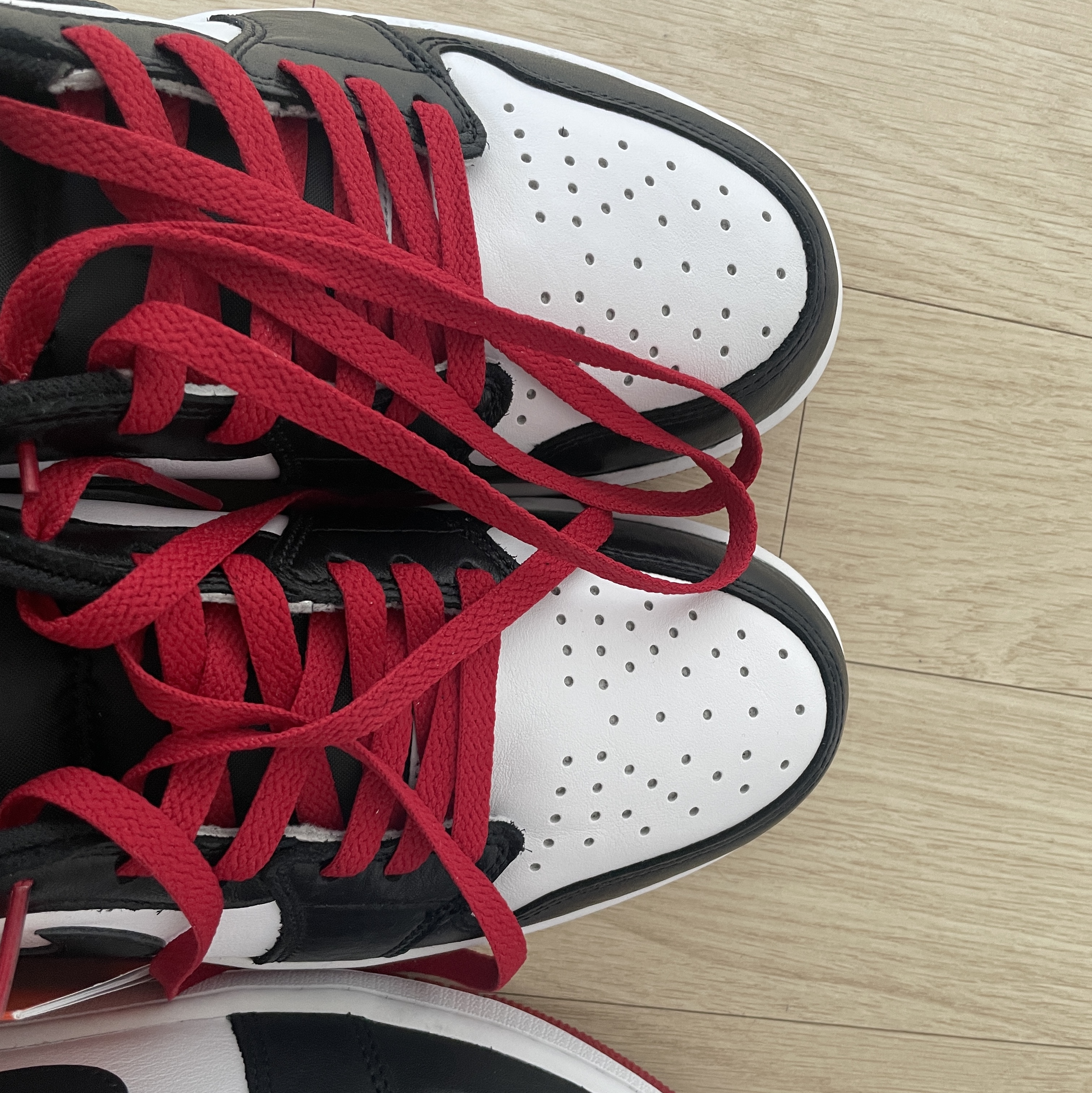 Jordan 1 Retro Low OG Black Toe 착용 스타일