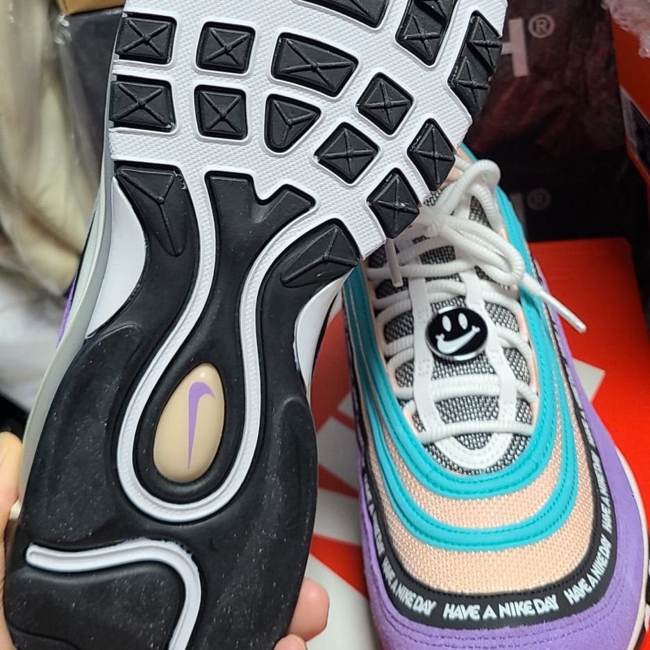 Nike Air Max 97 Have a Nike Day 착용 스타일 - 5