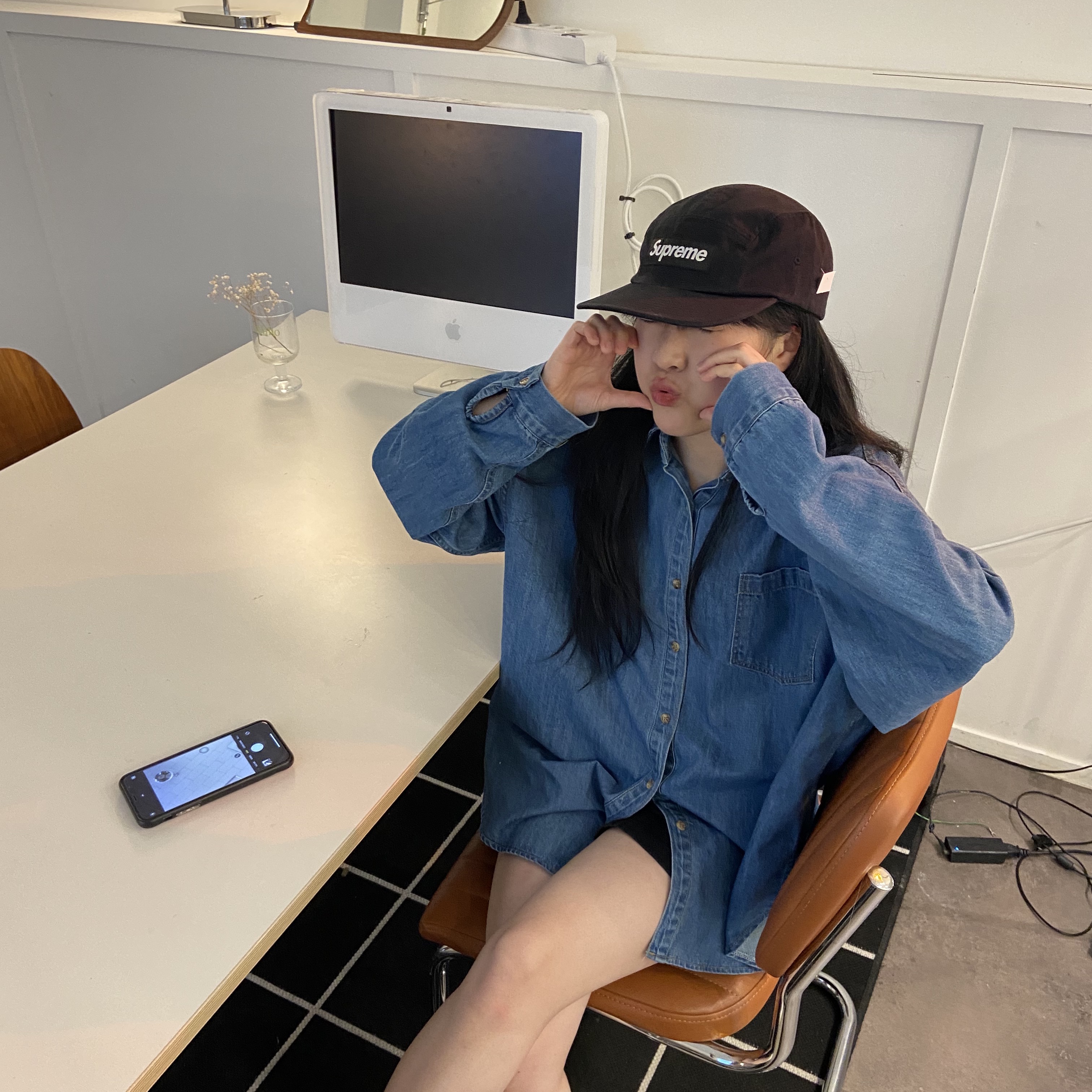 Supreme Washed Chino Twill Camp Cap Black 착용 스타일 - 2