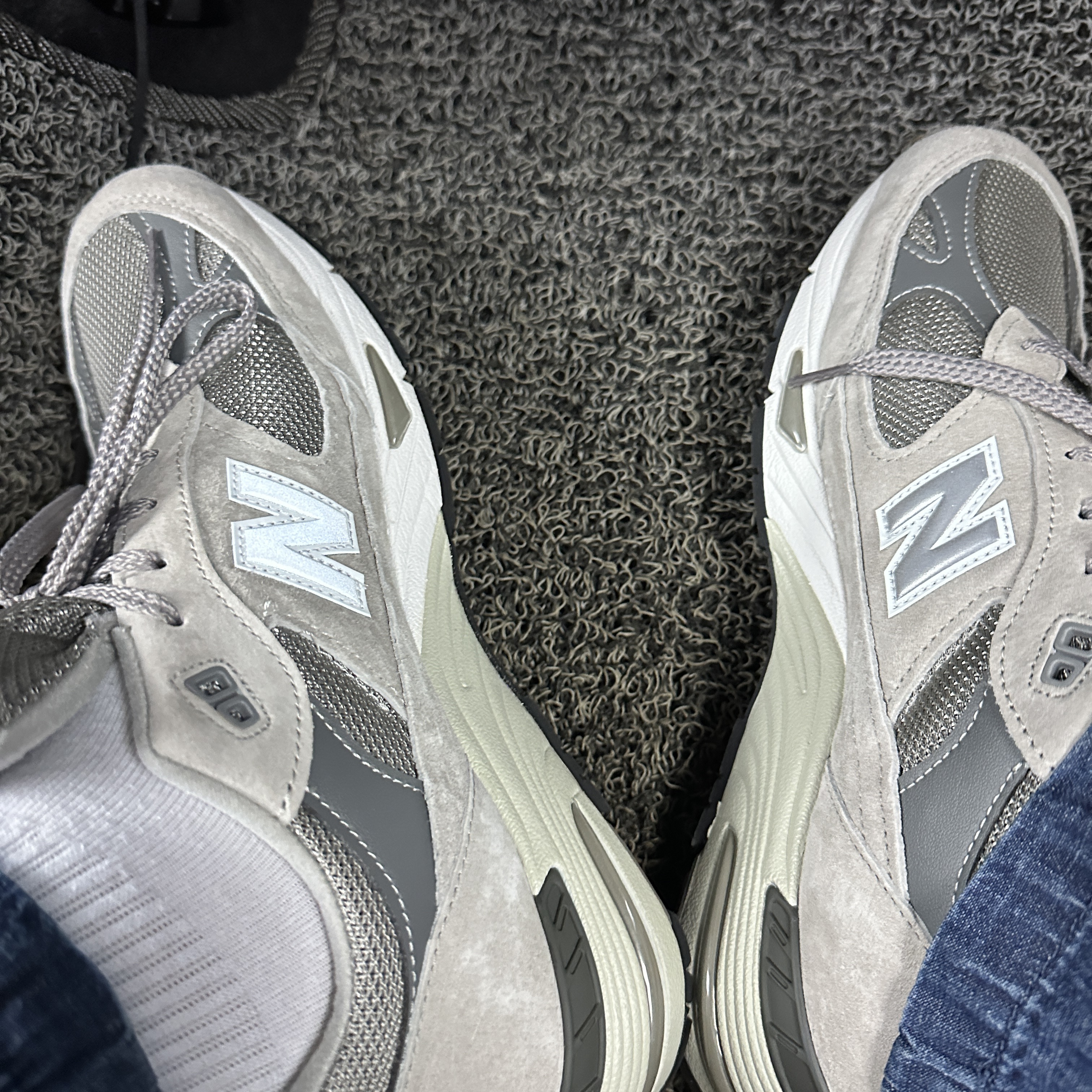 New Balance 991 Made in UK Grey 착용 스타일