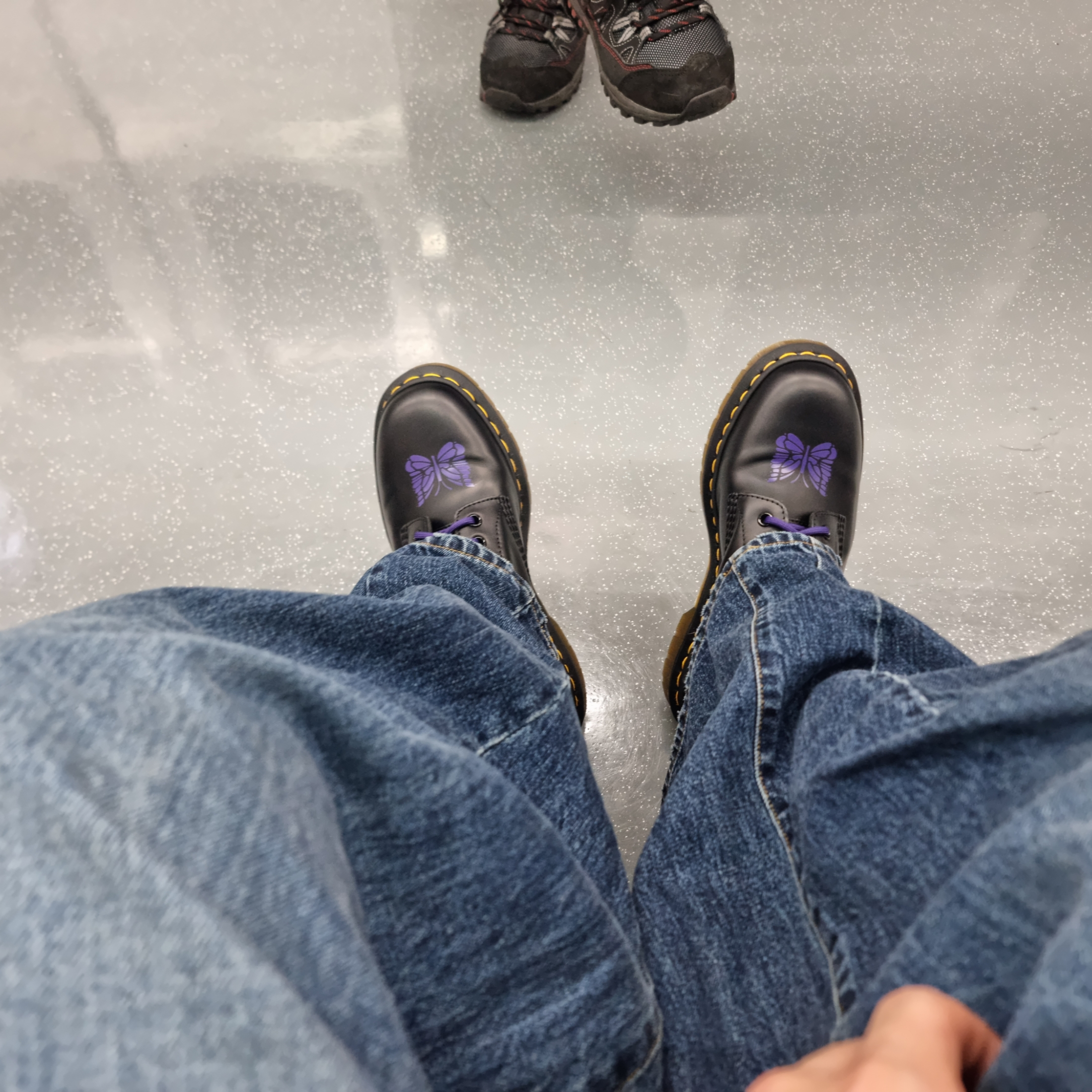 Dr. Martens x Needles 1460 Black Purple, Needles PE/PU Double Cloth Piping Cowboy Jacket Black 착용 스타일 - 2