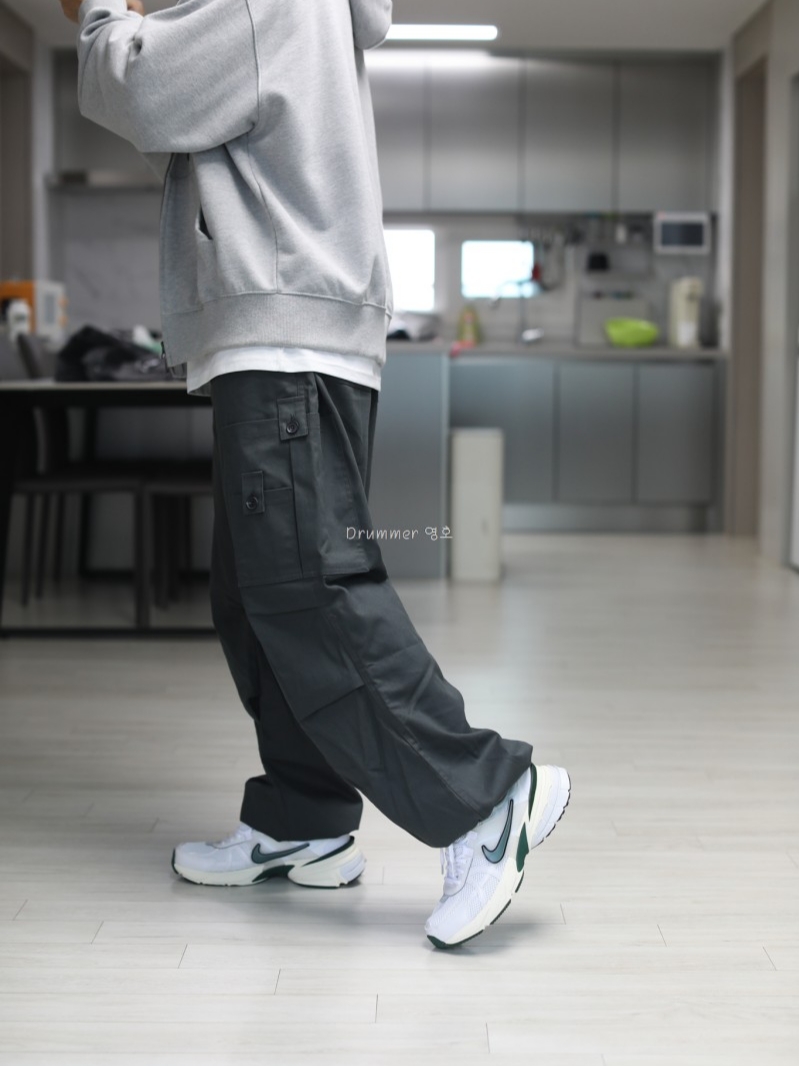 Nike V2K Run White Fir 착용 스타일 - 3