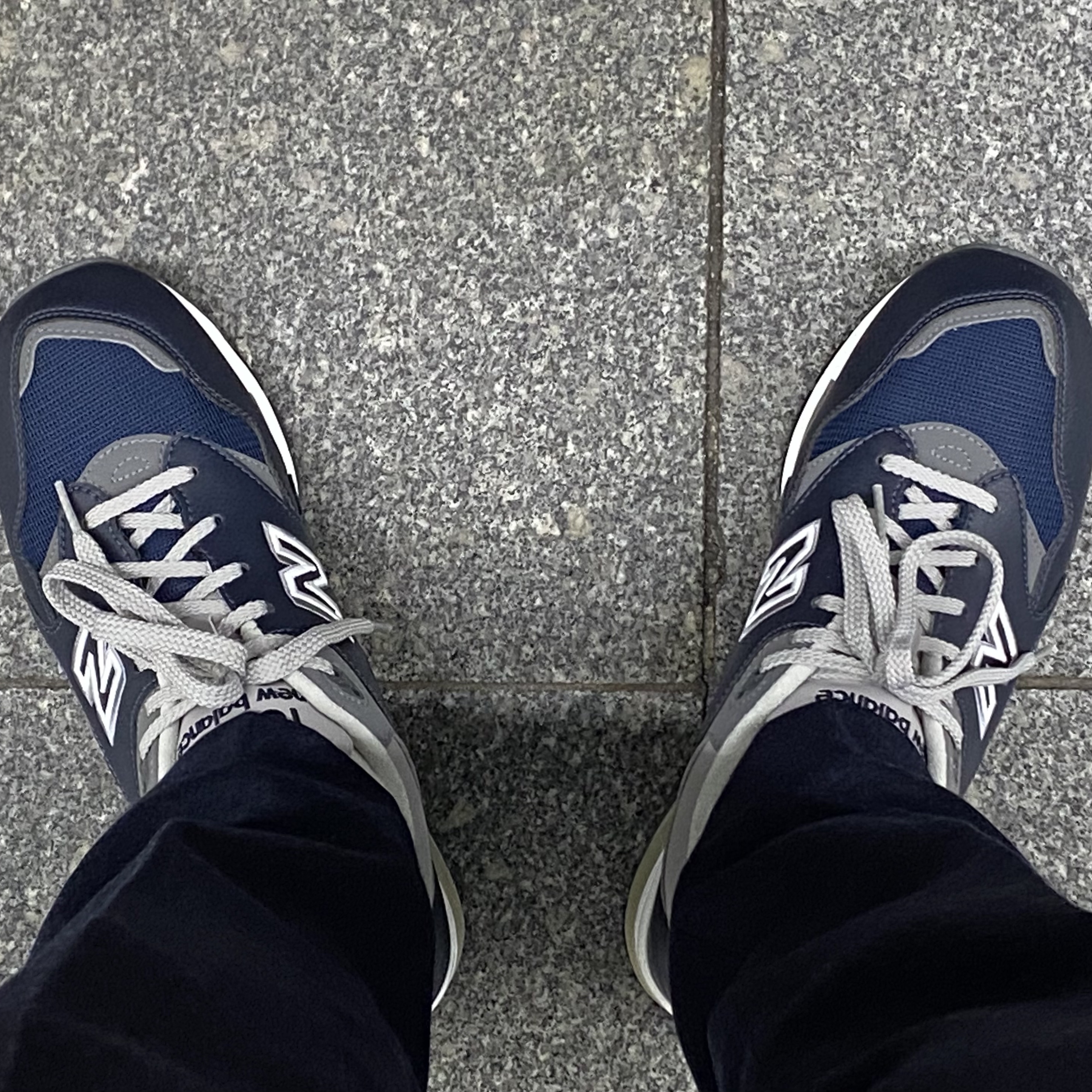 New Balance 1600 Legacy Navy 착용 스타일