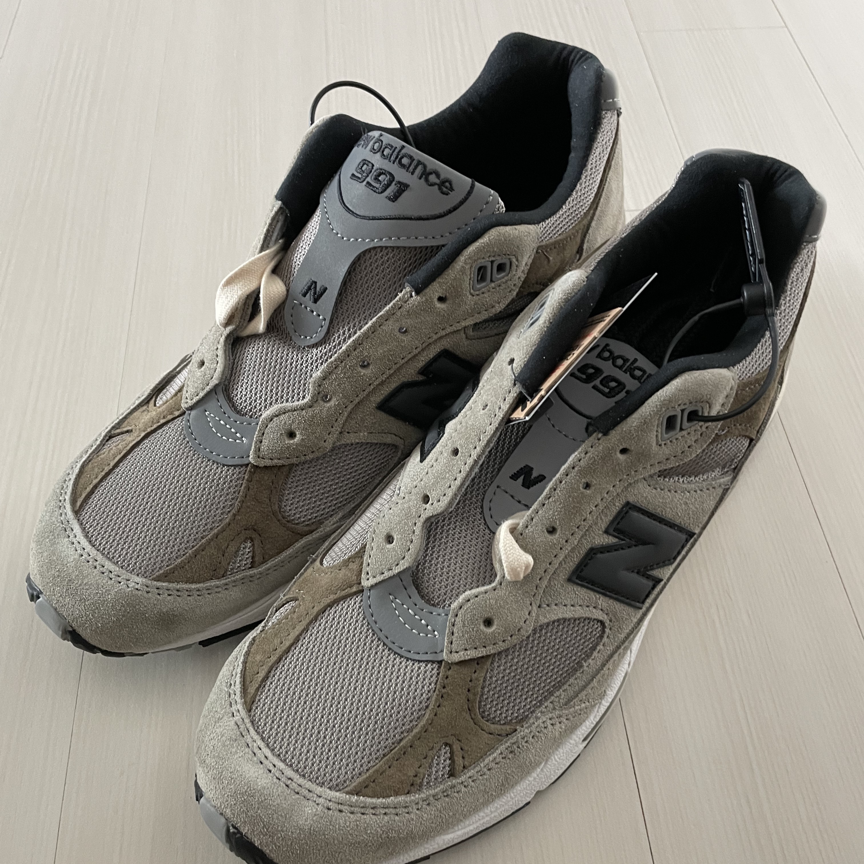 New Balance x JJJJound 991 Made in UK Grey 착용 스타일 - 1