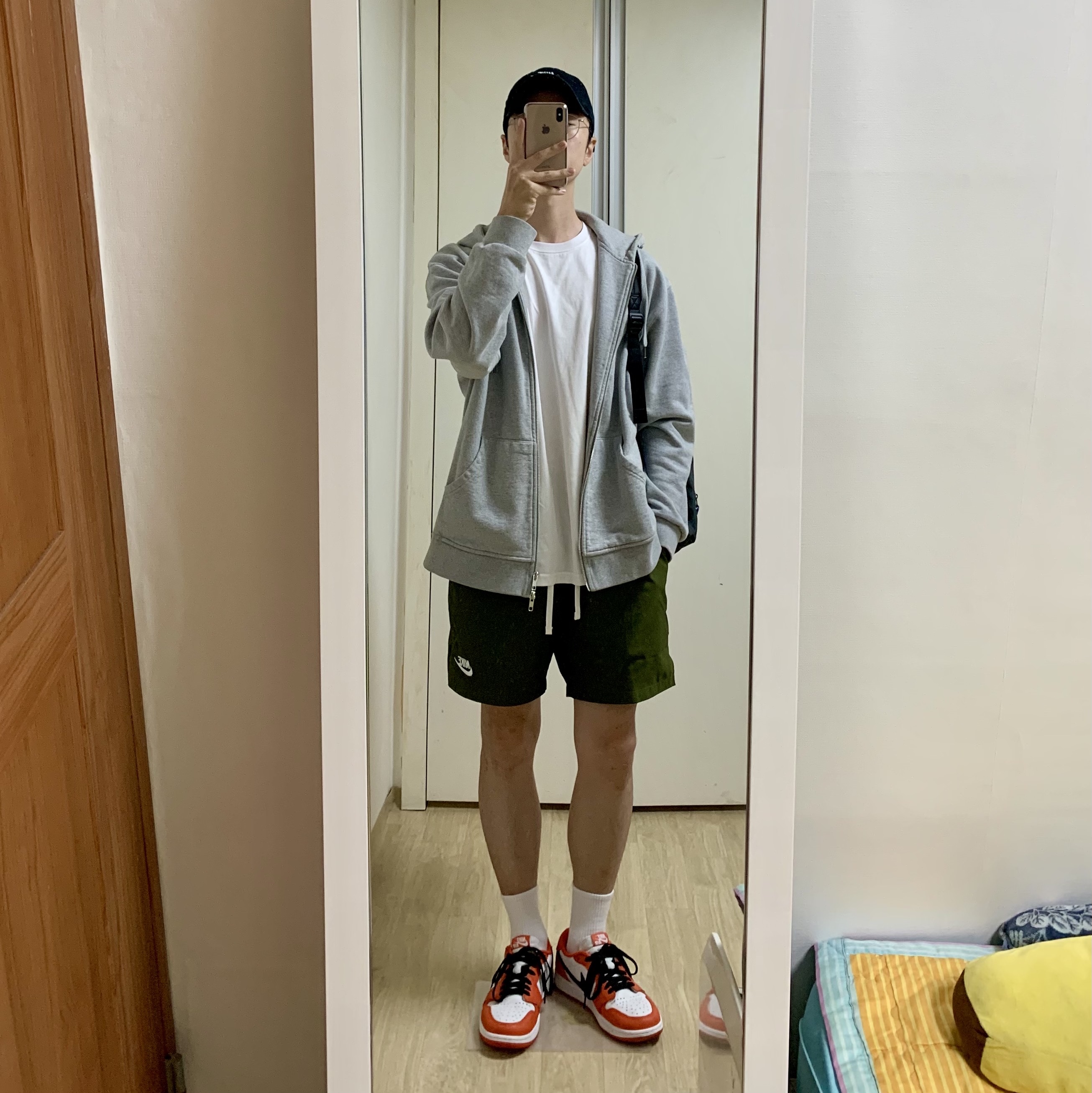 Nike Heritage 86 Futura Washed Cap Black White, Nike NSW Woven Lined Flow Shorts Rough Green - Asia 착용 스타일 - 1