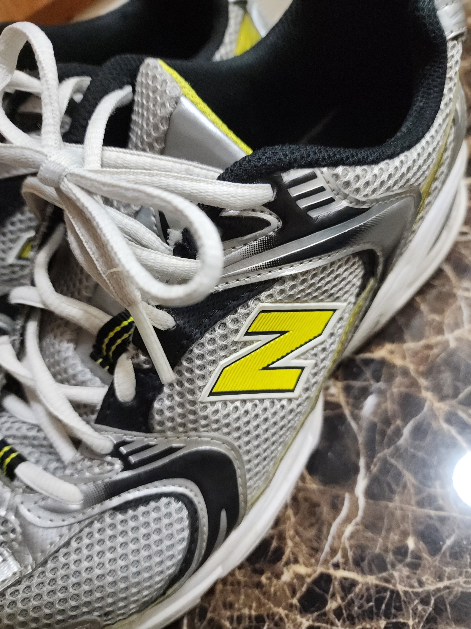 New Balance 530 Silver 착용 스타일