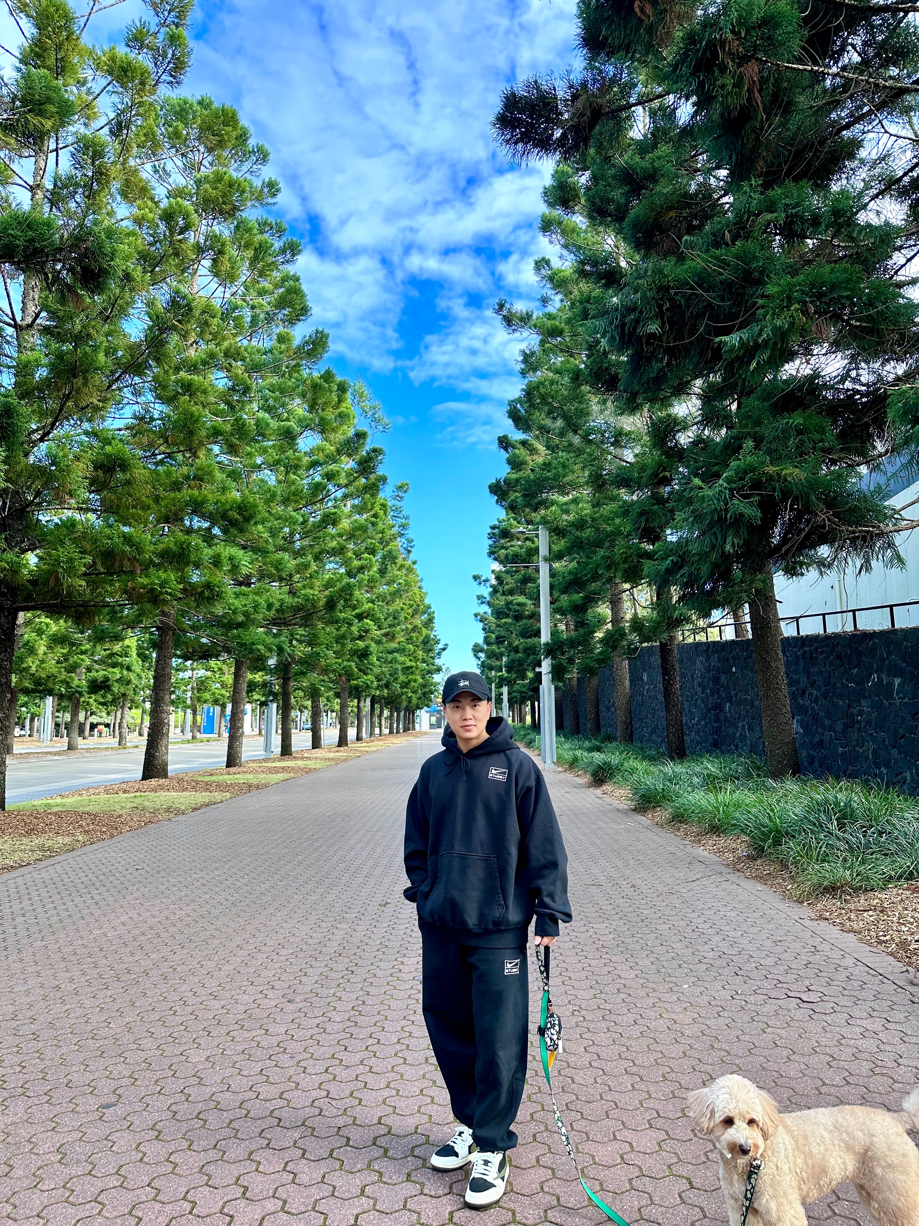 Nike x Stussy NRG RA Washed Pullover Hoodie Black (DN4028-010), Nike x Stussy NRG Washed Fleece Pants Black (DO5296-010) 착용 스타일 - 1