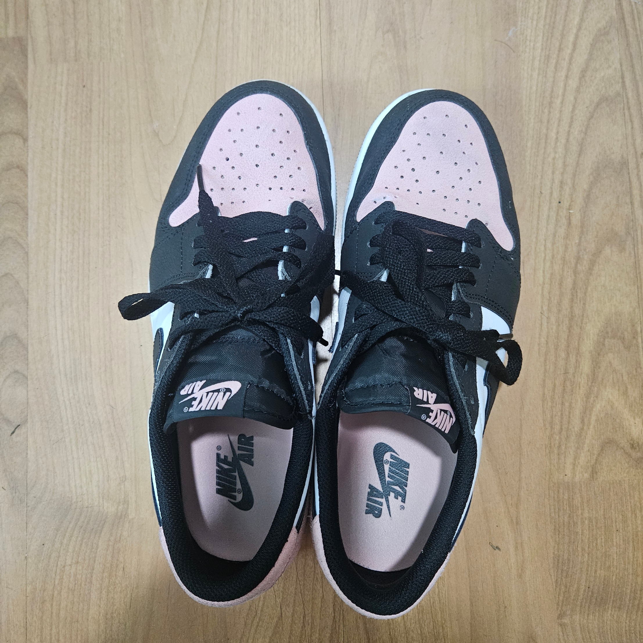Jordan 1 Retro Low OG Bleached Coral 착용 스타일