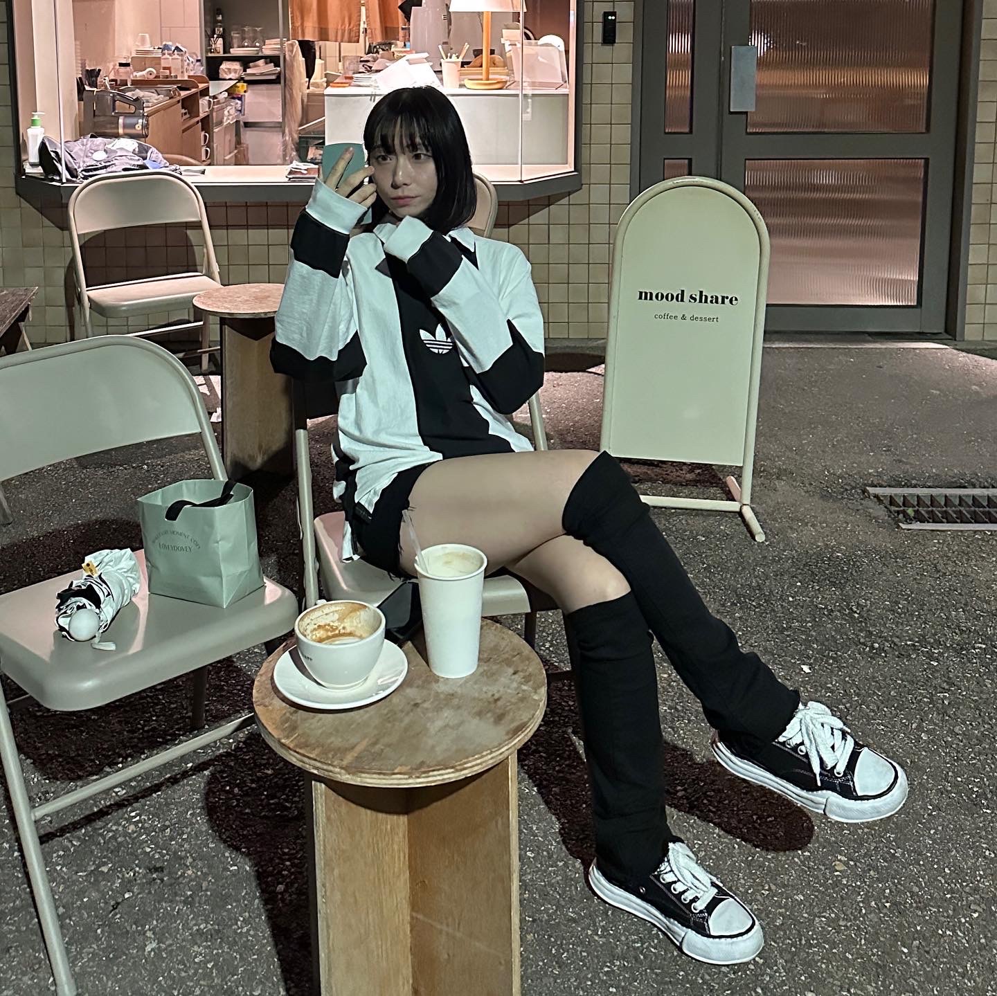 Maison Mihara Yasuhiro Peterson OG Sole Canvas Low Sneakers Black, Chanel Codes Couleur Limited Edition Miroir Double Facettes 131 Cavalier Seul 착용 스타일 - 3