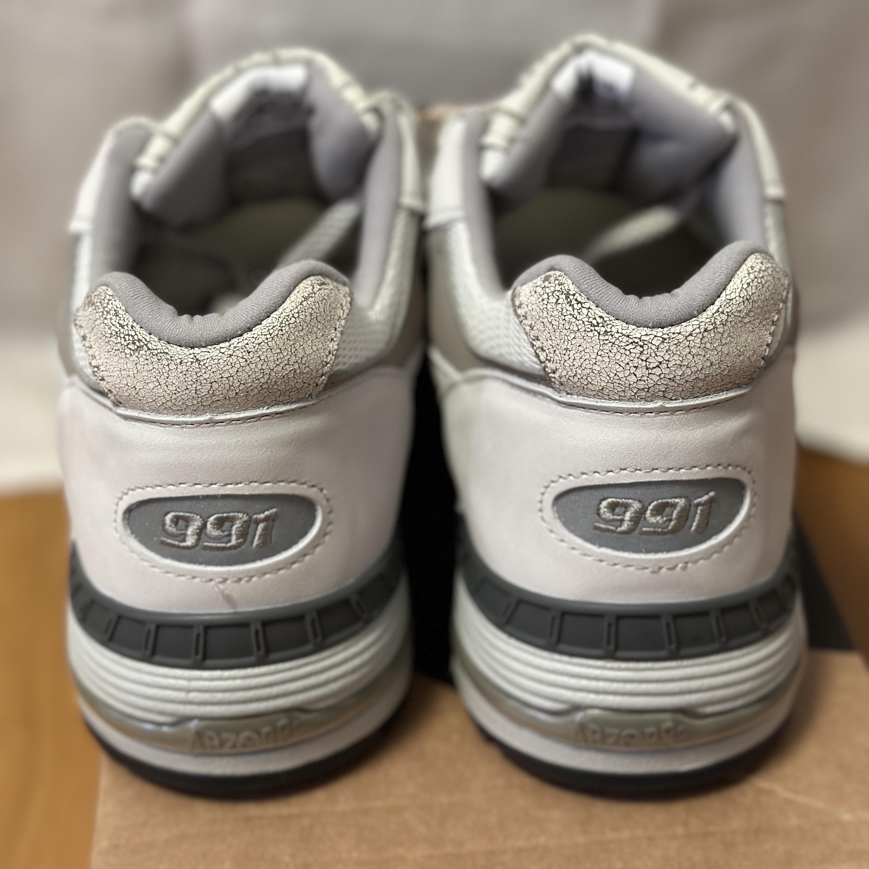 New Balance 991 Made in UK White Grey 착용 스타일 - 3