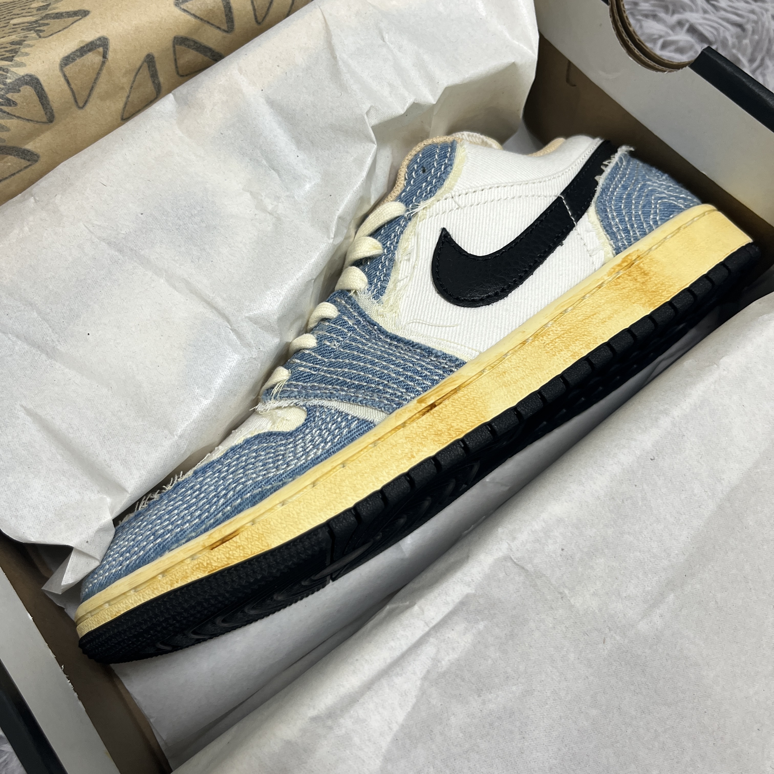 Jordan 1 Low World Make Japan 착용 스타일 - 2