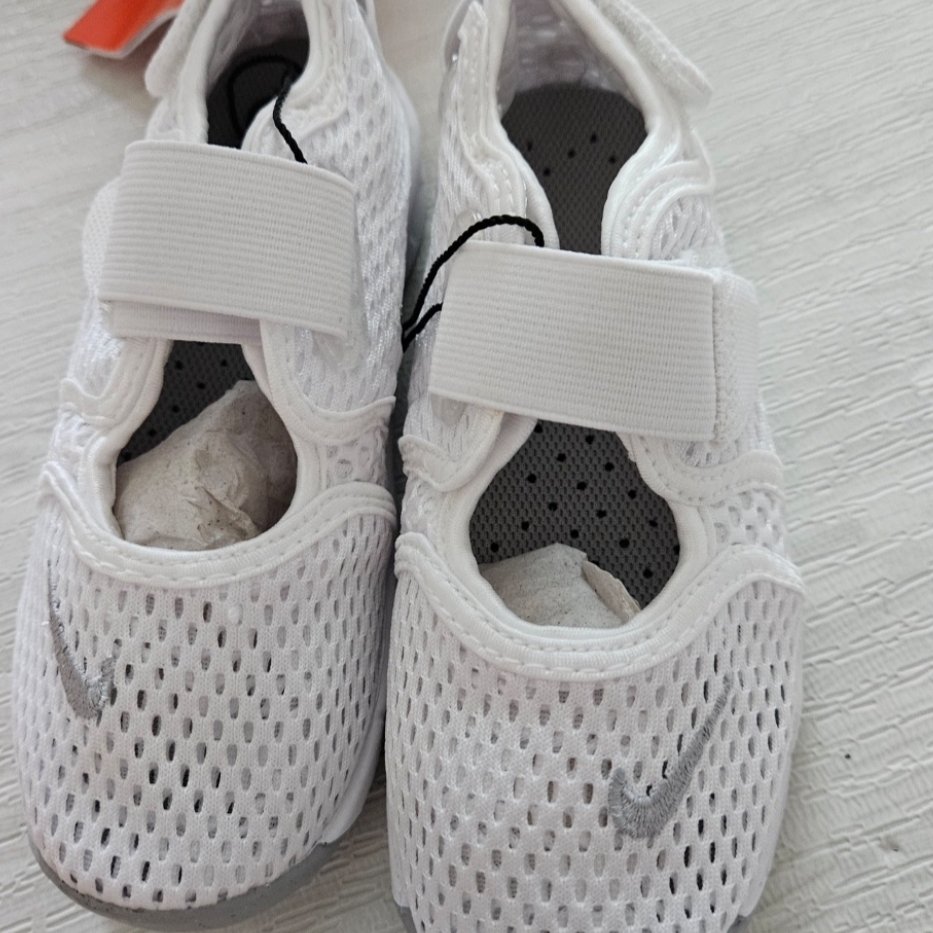 (TD) Nike Air Rift White Wolf Grey 착용 스타일