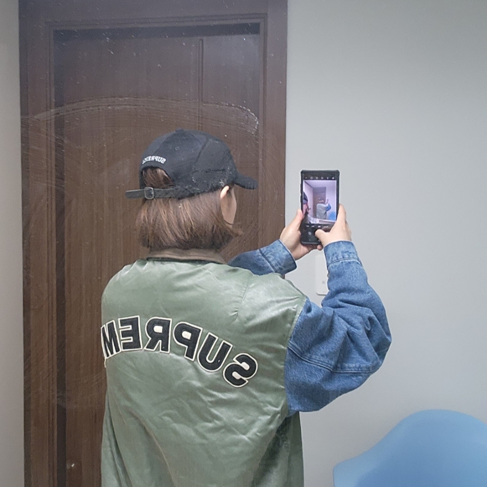 Supreme Denim Sleeve MA-1 Olive - 23SS 착용 스타일