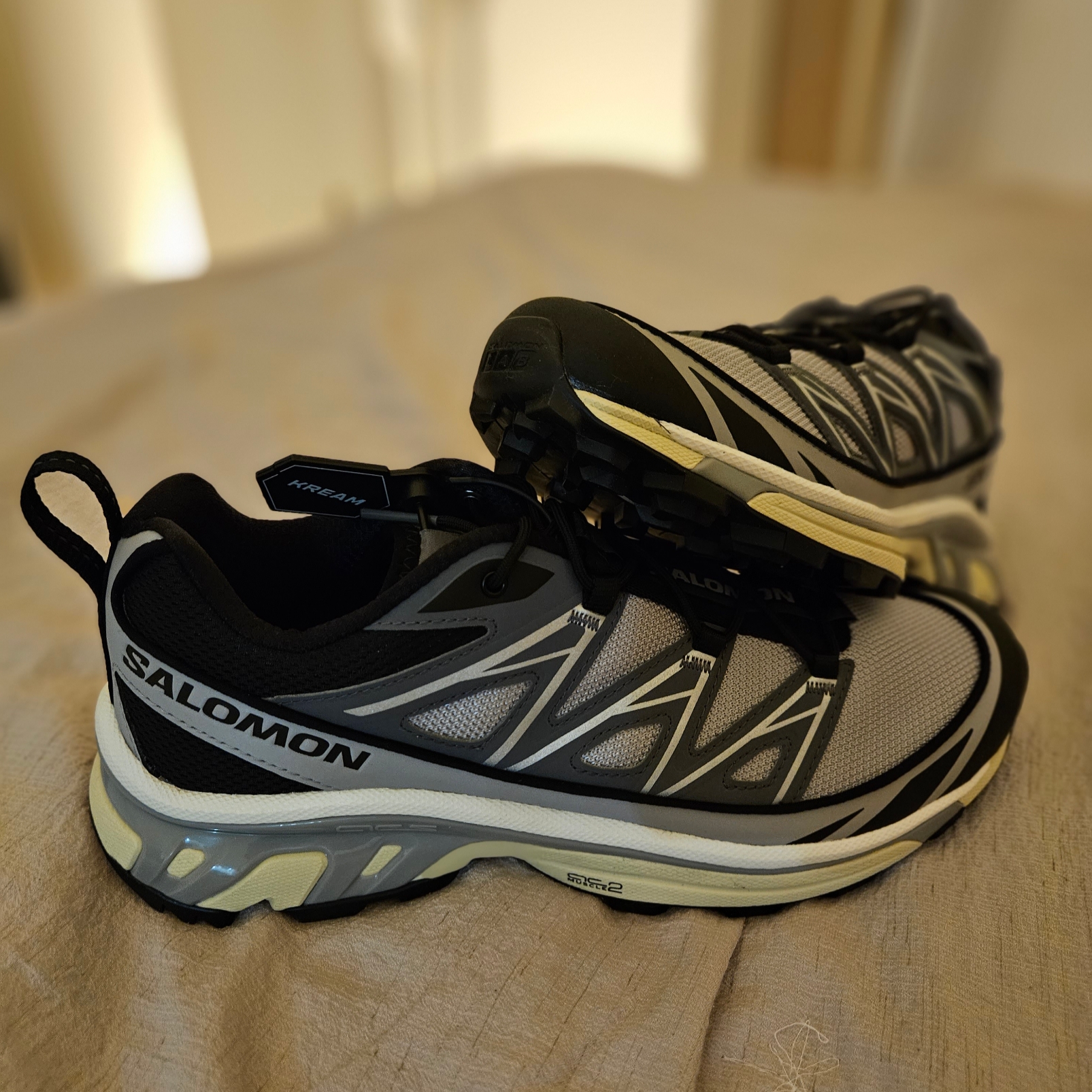Salomon XT-6 Expanse Alloy Quiet Shade 착용 스타일